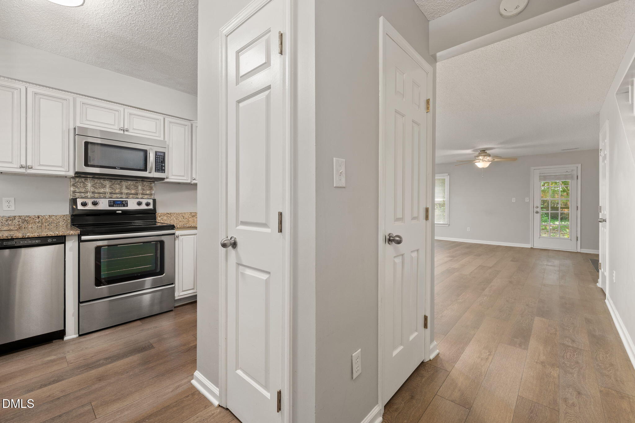 4340 Bona Court Property Photo 2
