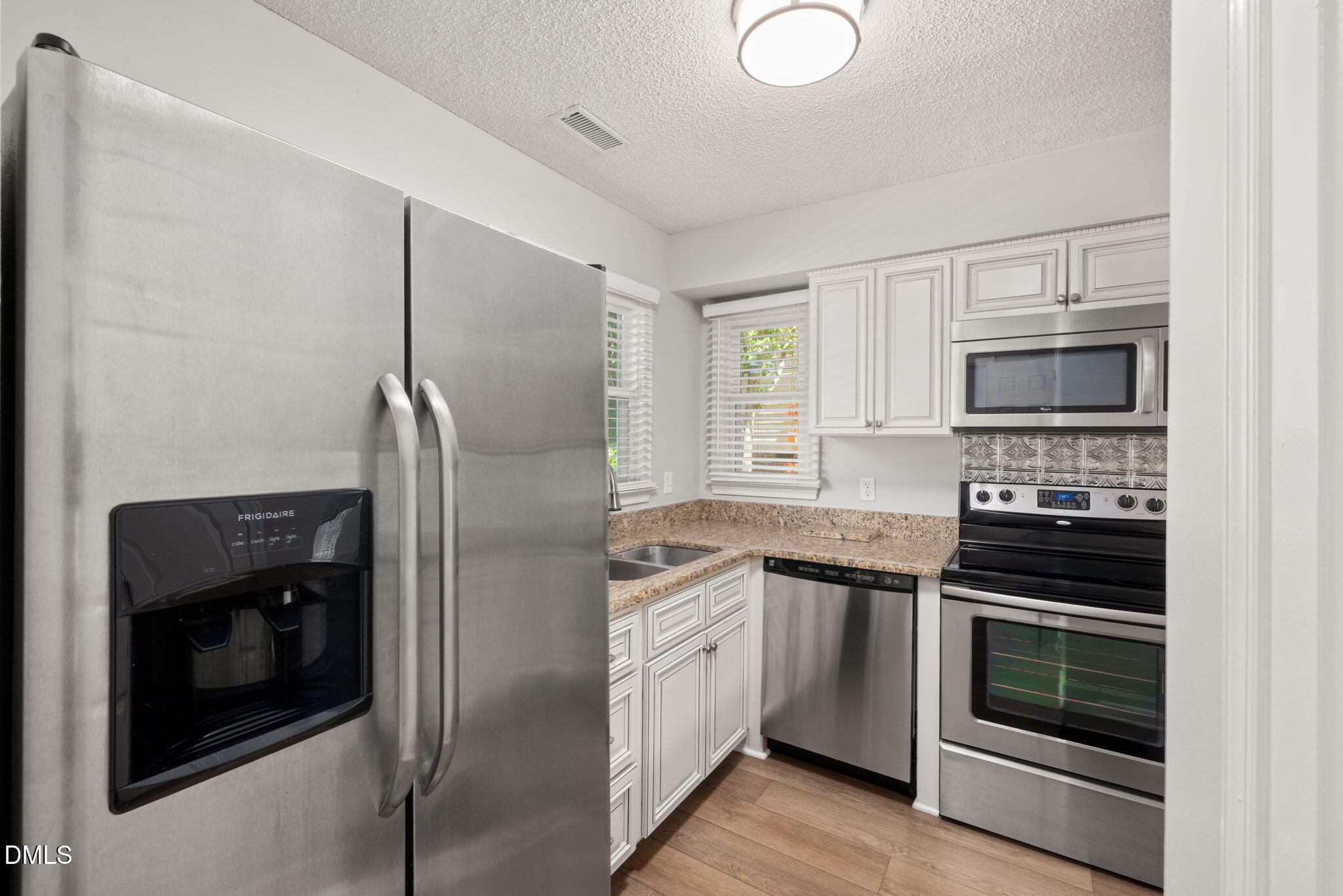 4340 Bona Court Property Photo 3