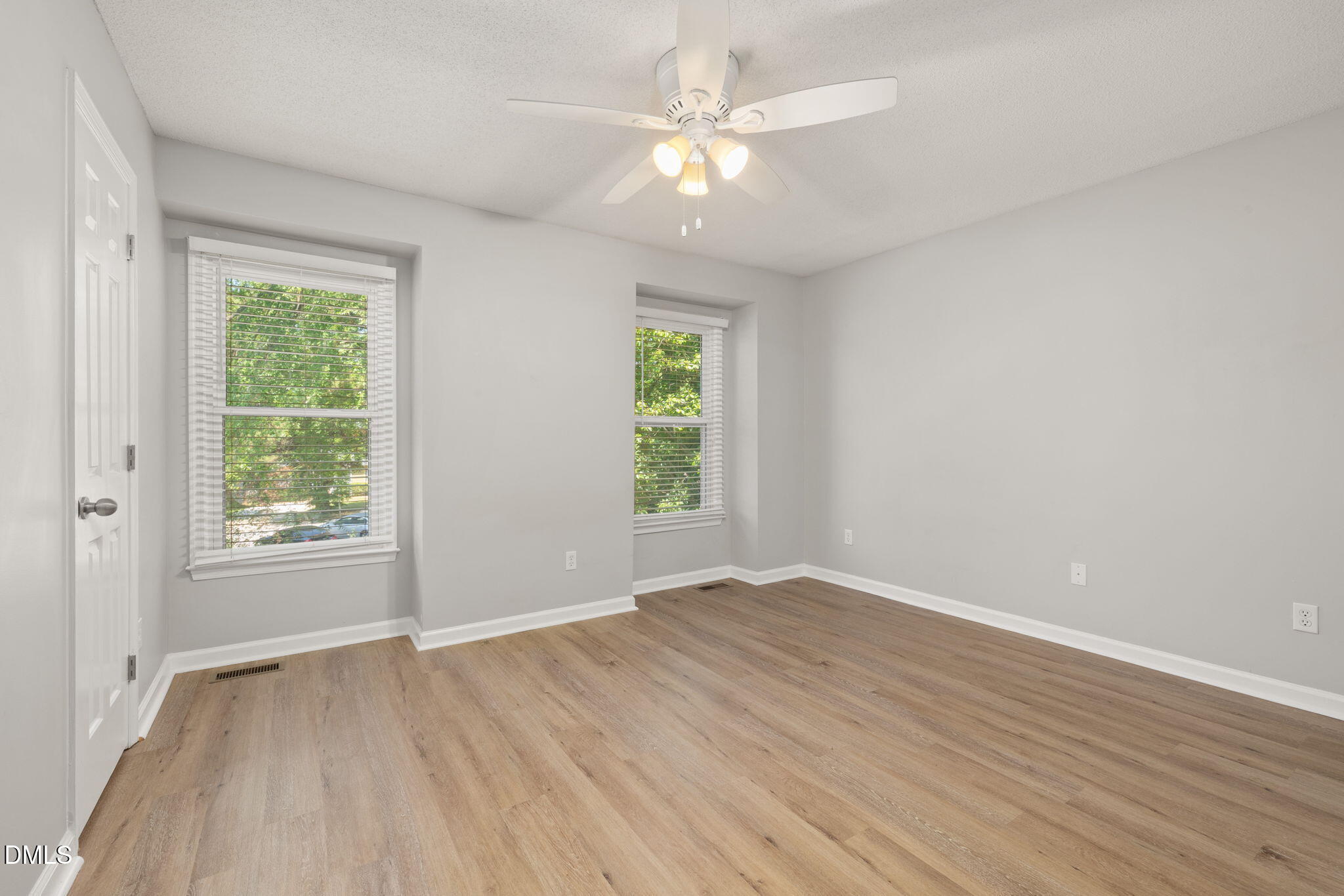 4340 Bona Court Property Photo 17