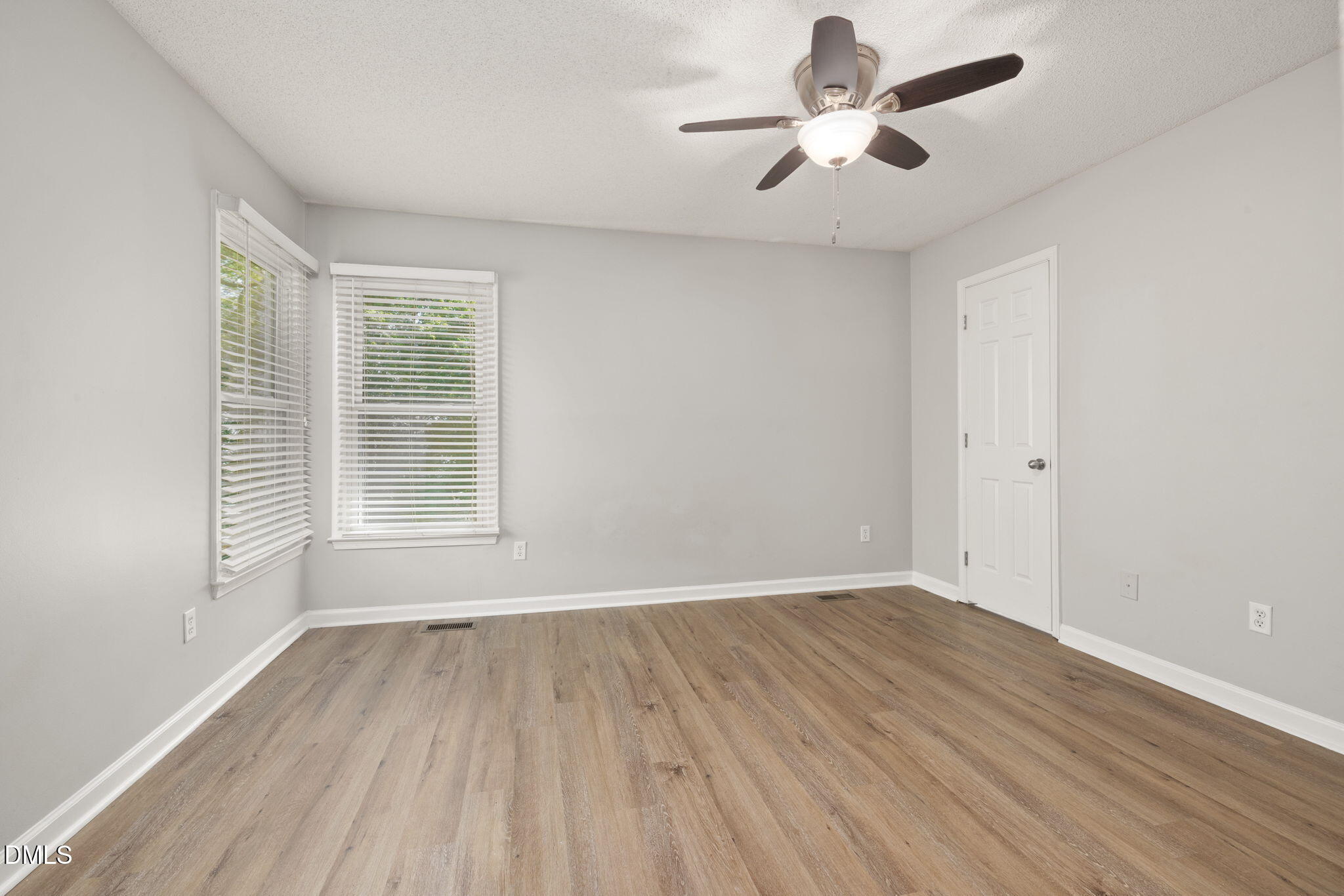 4340 Bona Court Property Photo 25