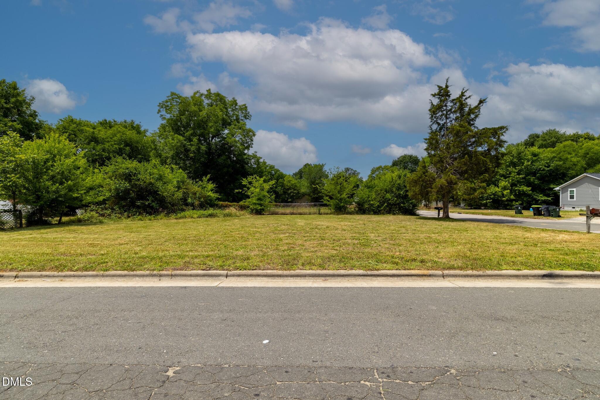 613 Broad Street Property Photo 4
