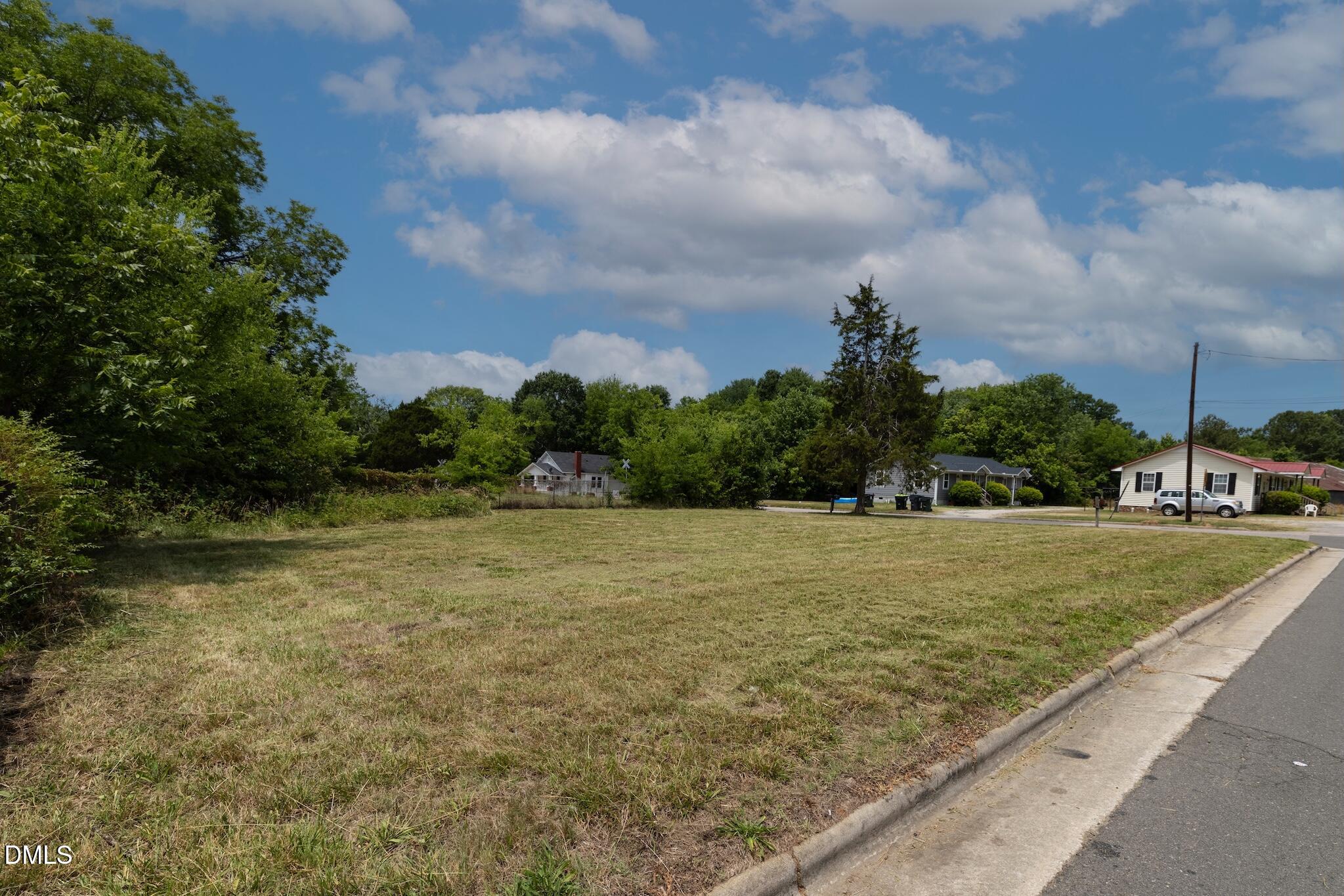 613 Broad Street Property Photo 5