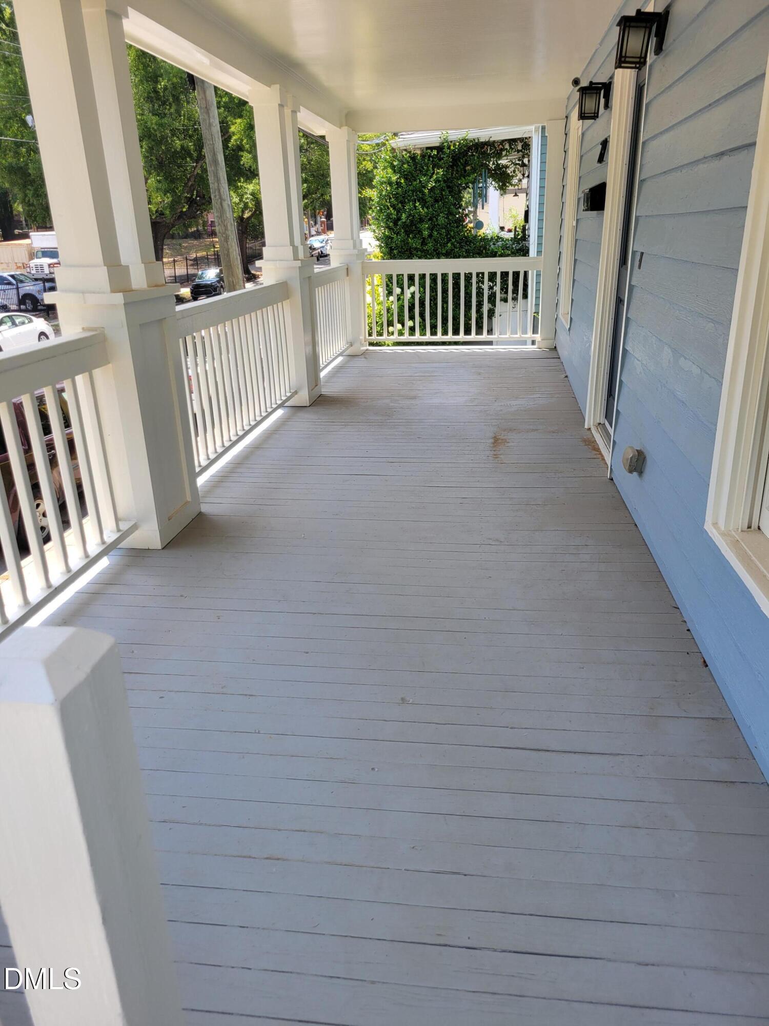 219 E South Street Property Photo 2