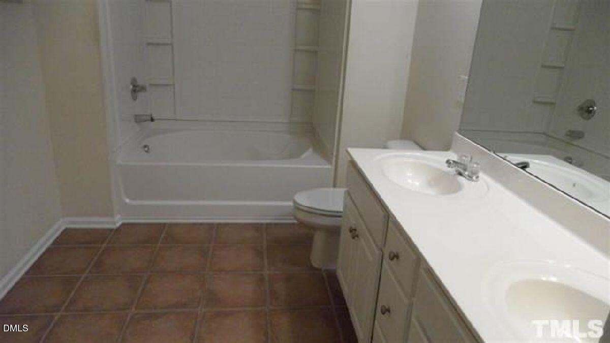 132 Linden Park Lane Property Photo 3