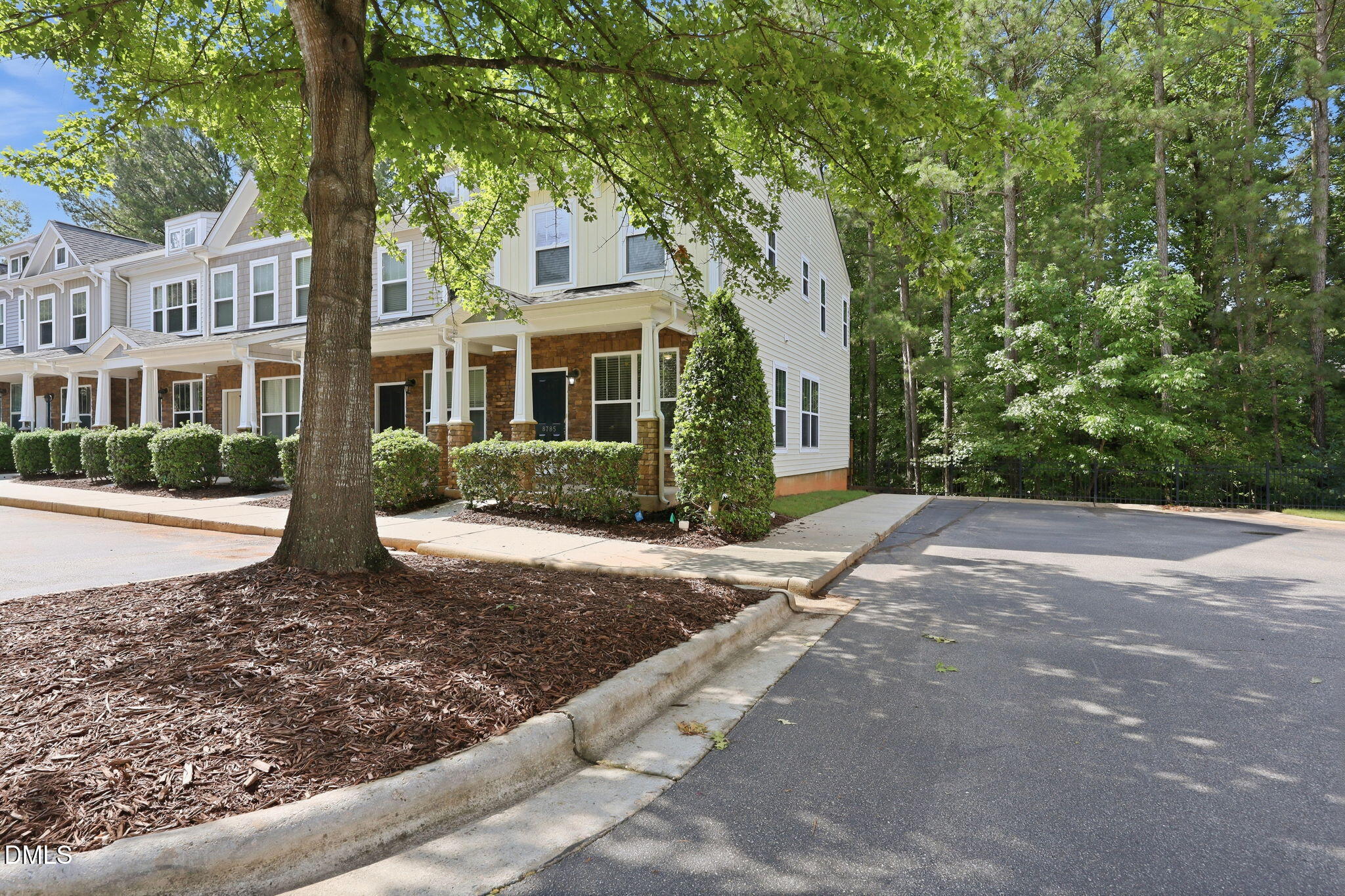 8785 Cypress Grove Run Property Photo 2