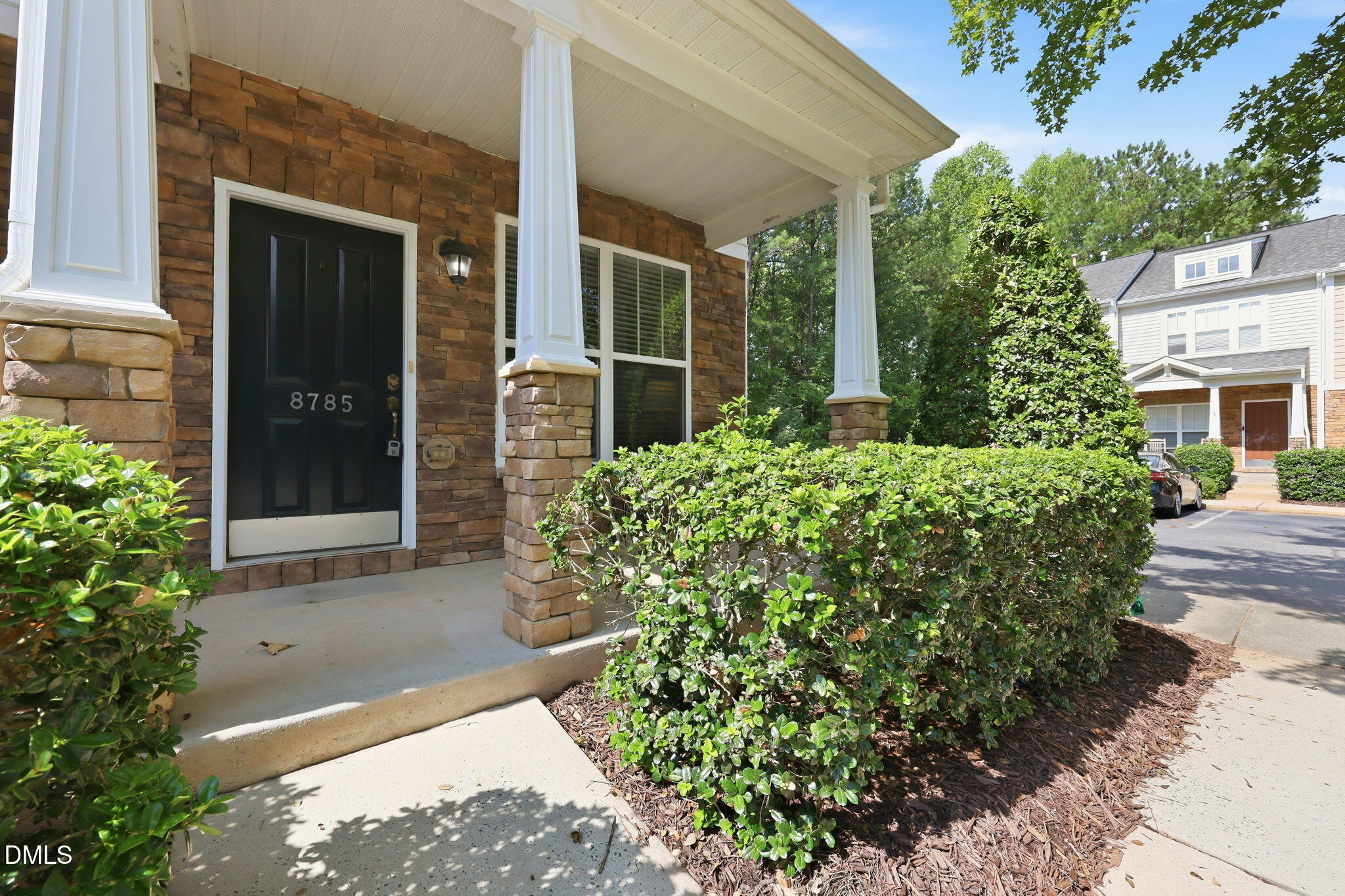 8785 Cypress Grove Run Property Photo 3