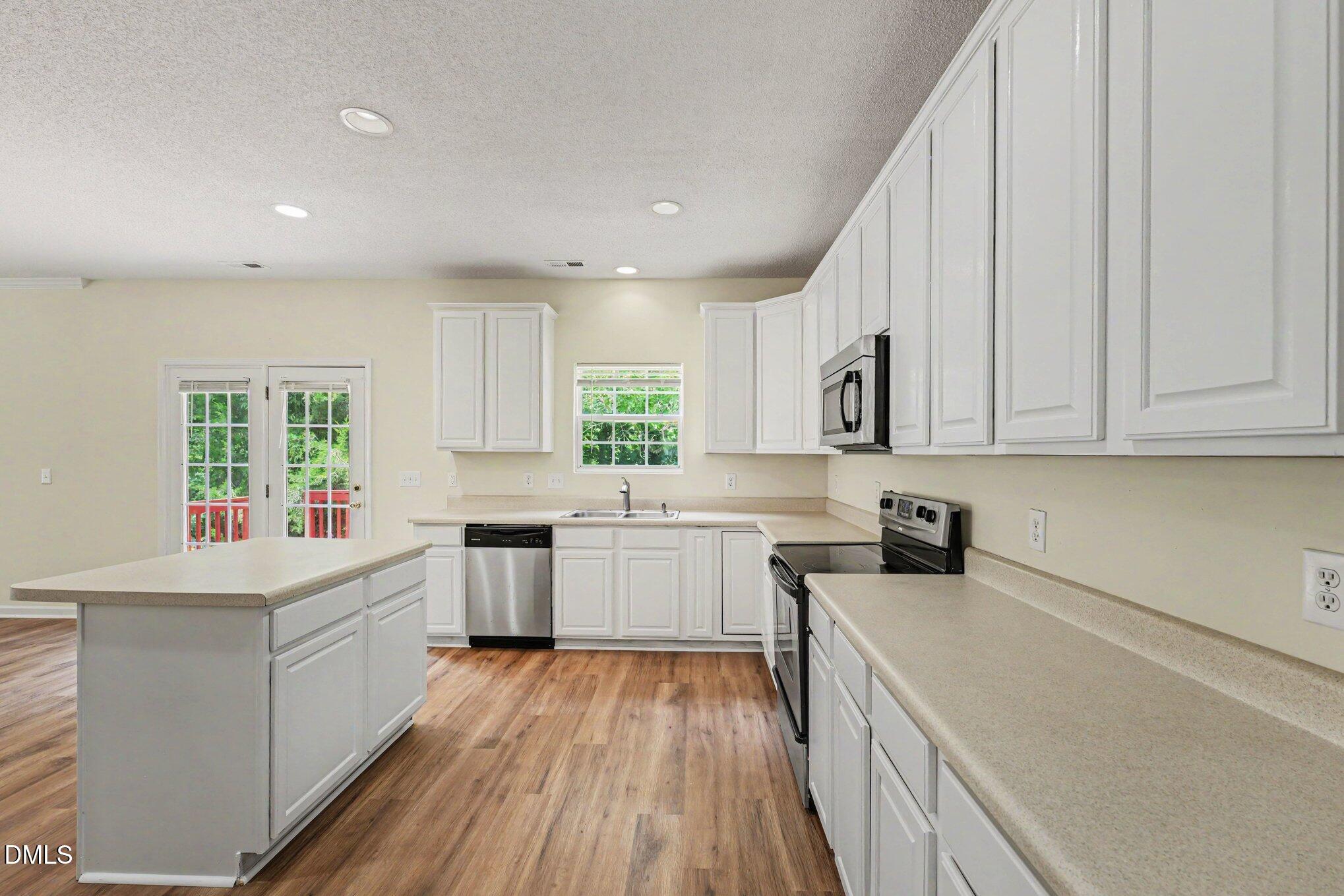 4419 Karlbrook Lane Property Photo 7