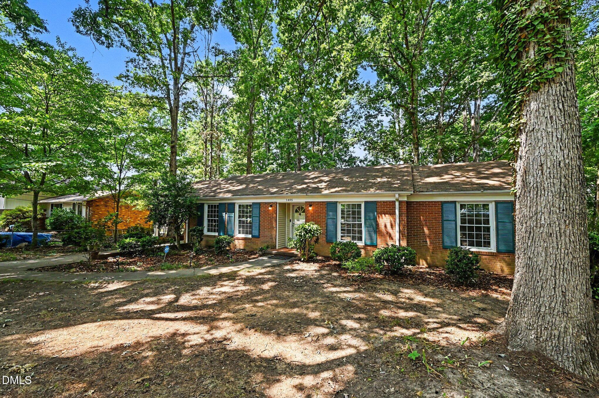 1405 Colewood Drive Property Photo 2