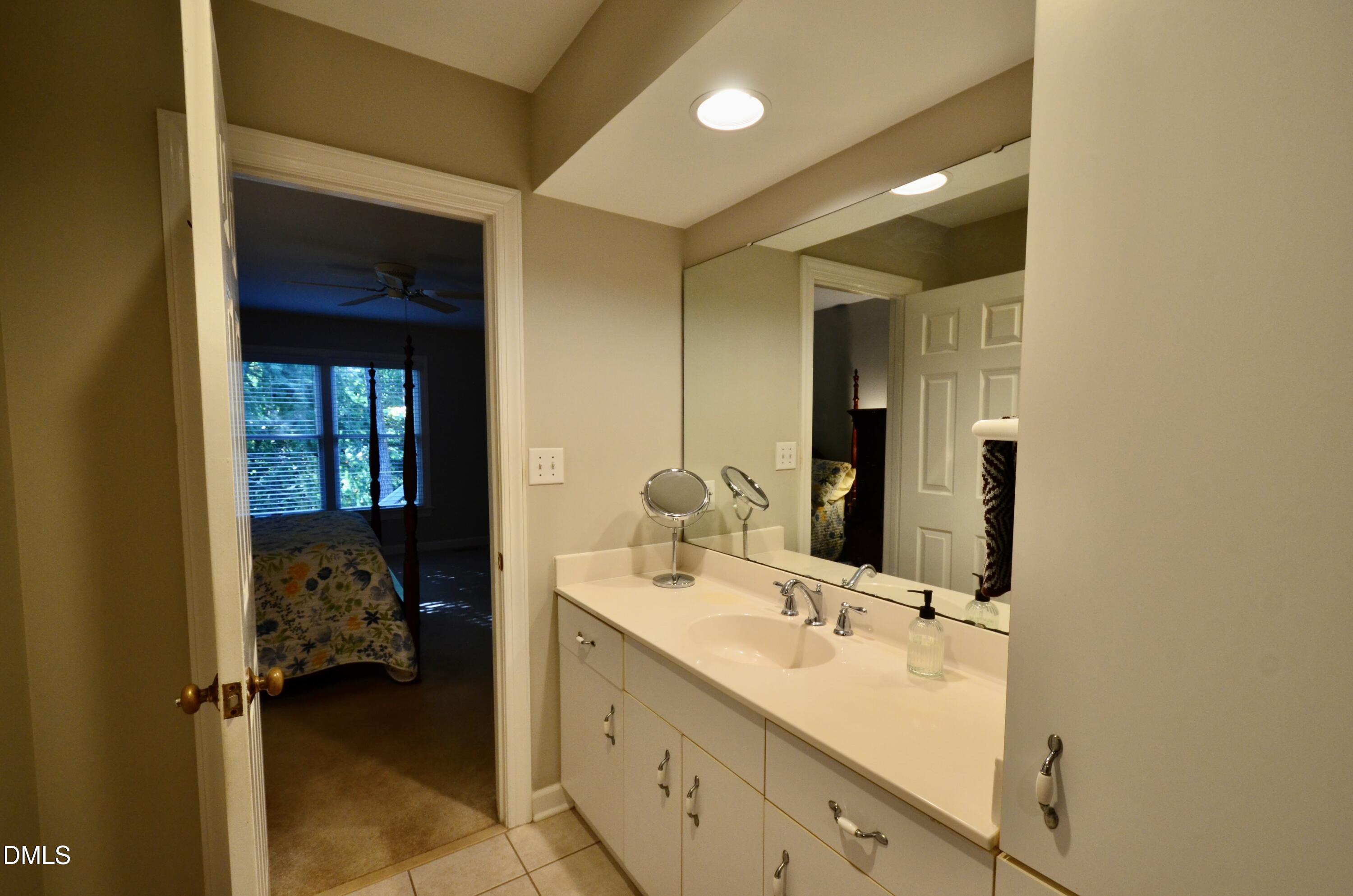 531 Weathersfield Property Photo 18