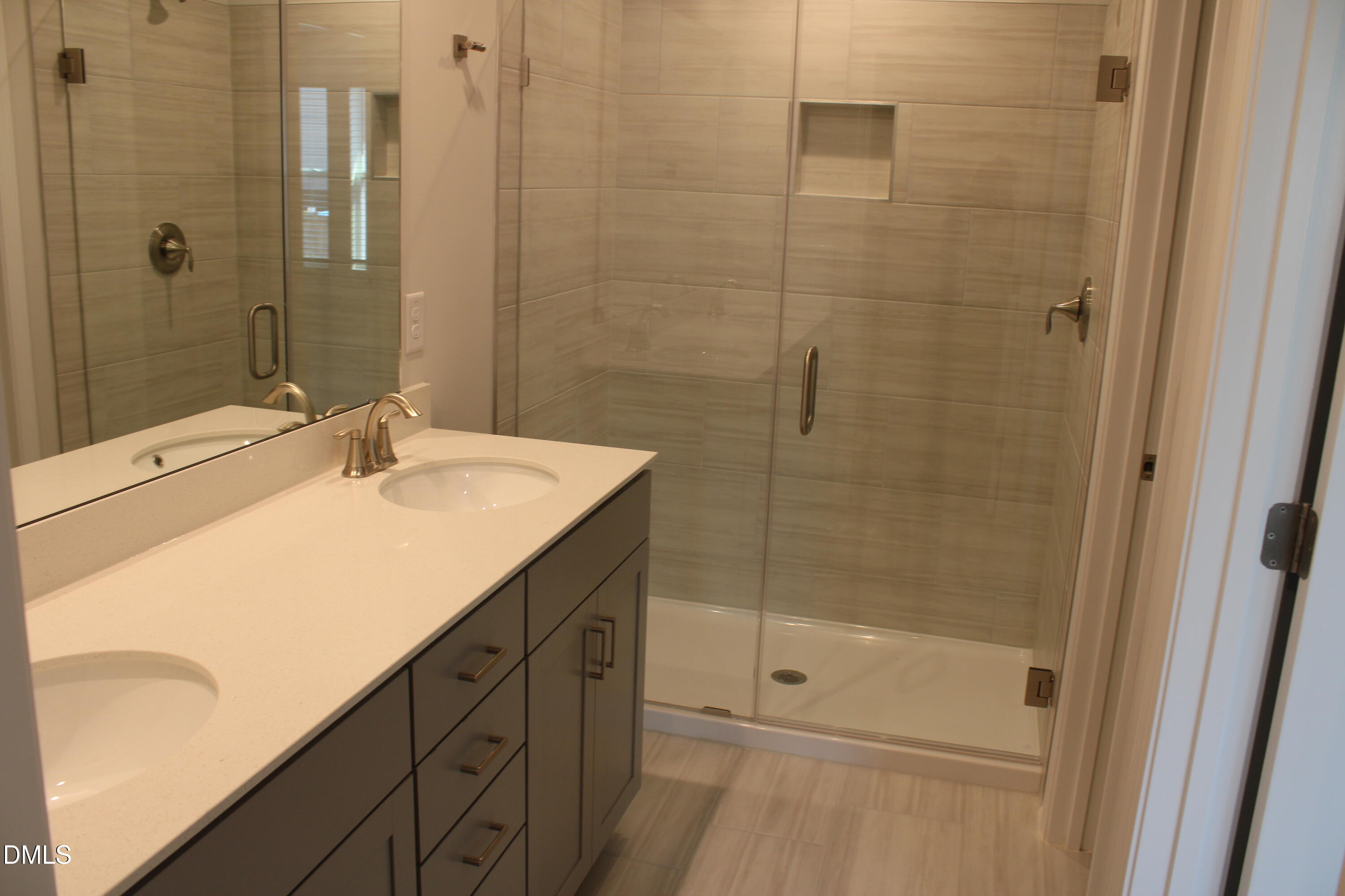 1369 Bessie Court Property Photo 7