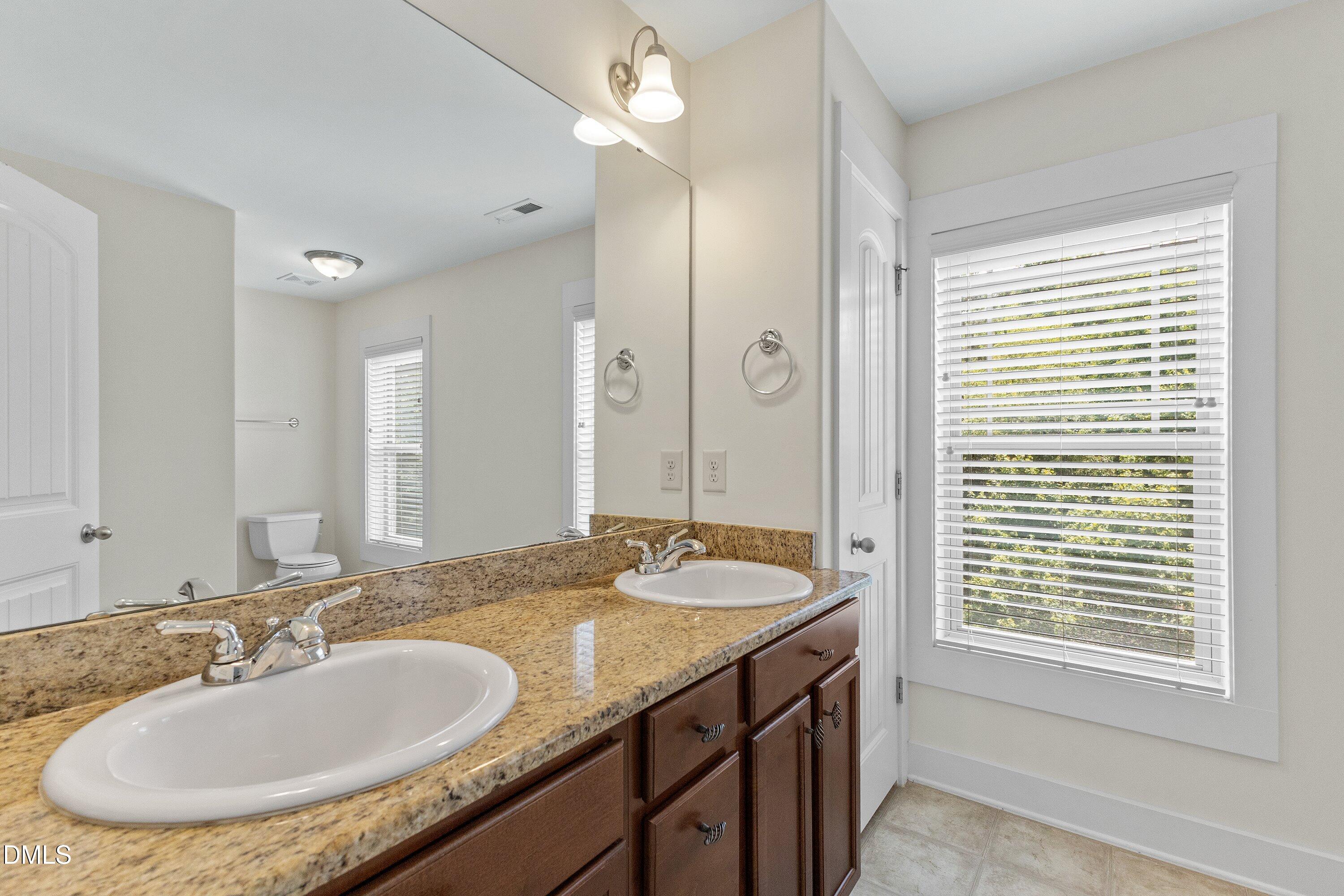 3820 Amelia Park Drive Property Photo 30