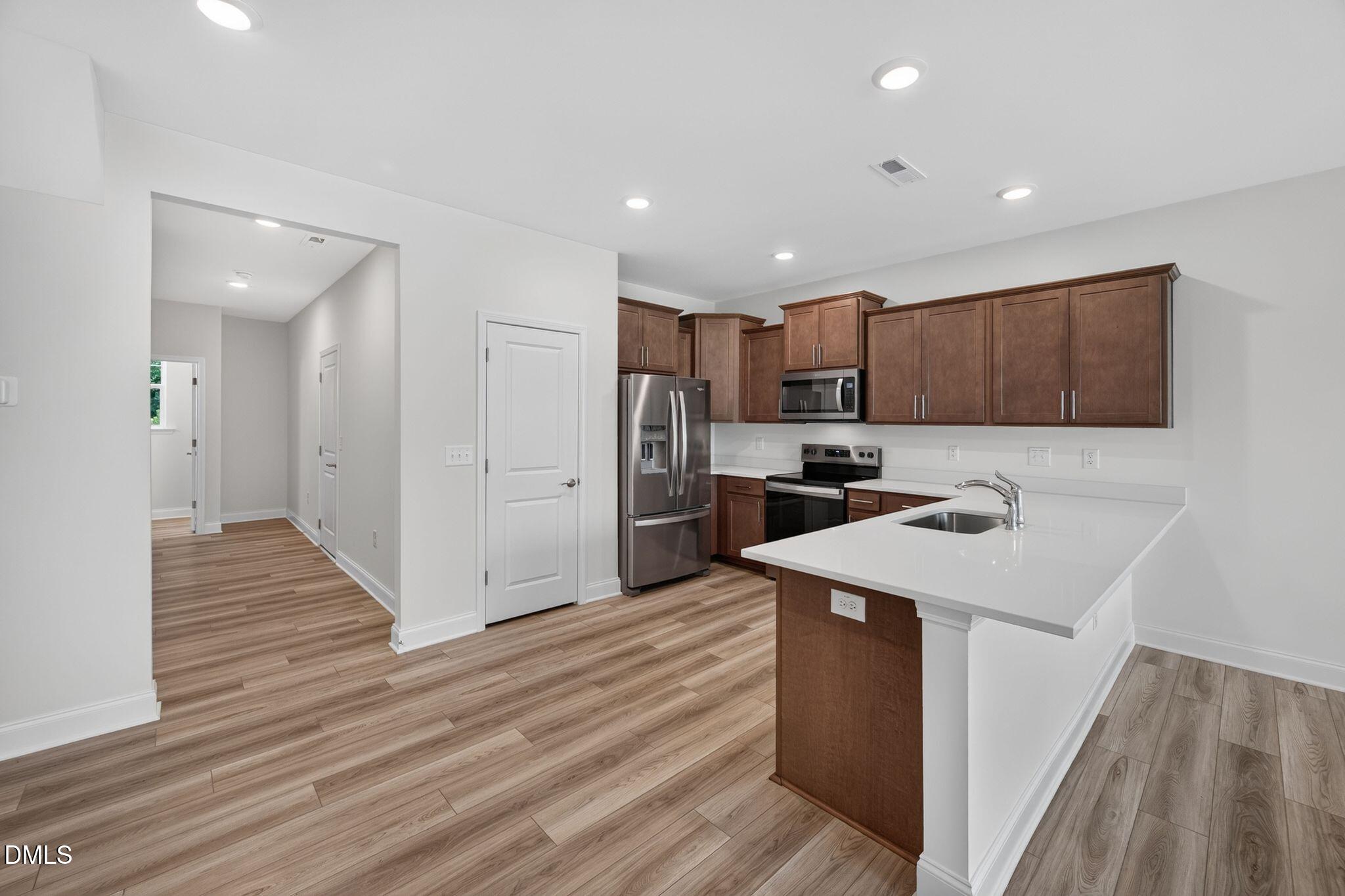 466 Channel Drop Drive Property Photo 3