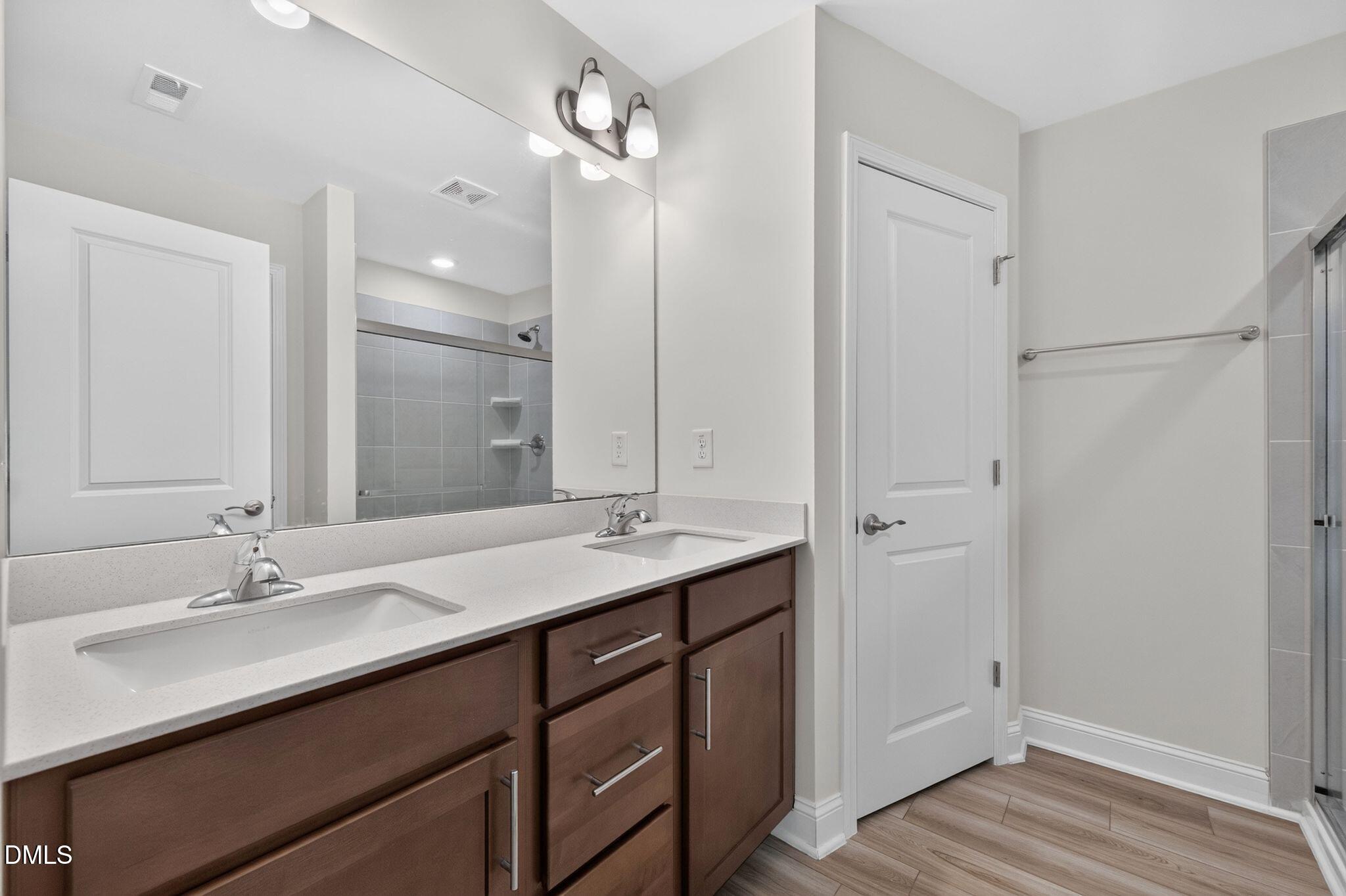 466 Channel Drop Drive Property Photo 4