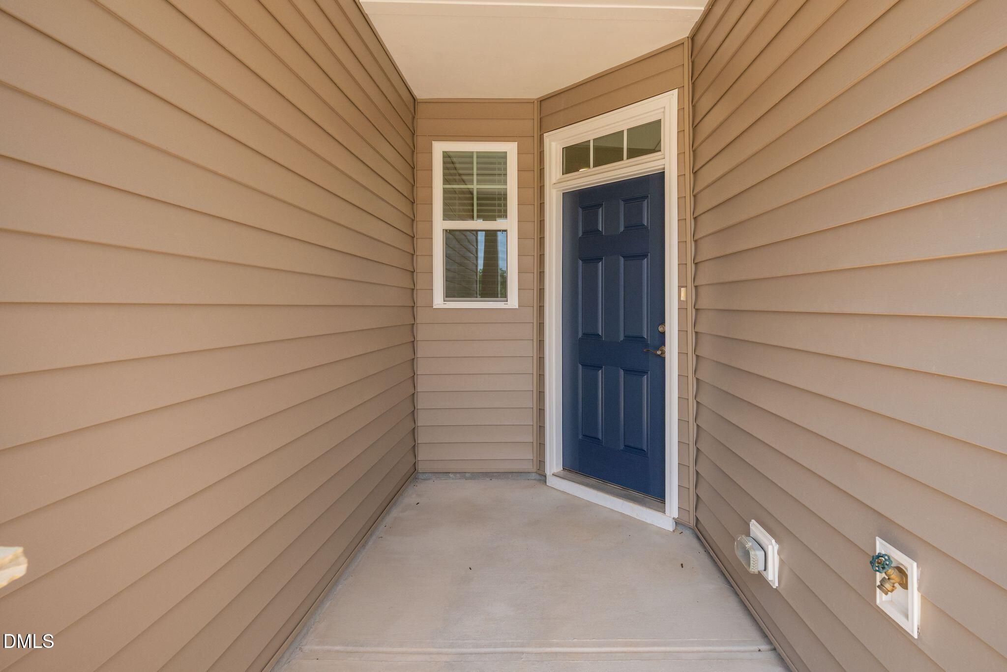 466 Channel Drop Drive Property Photo 12