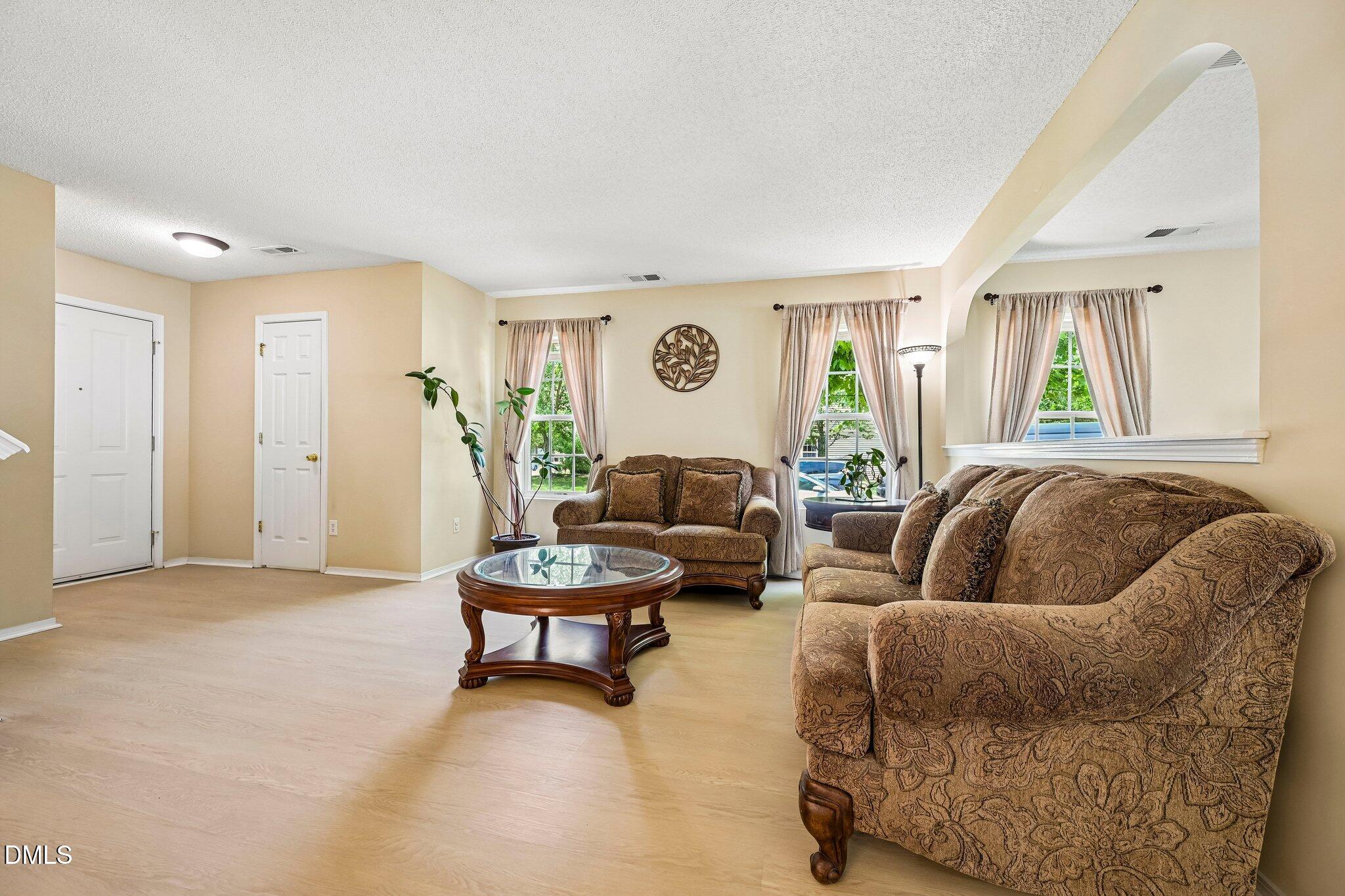 2916 Skybrook Lane Property Photo 6