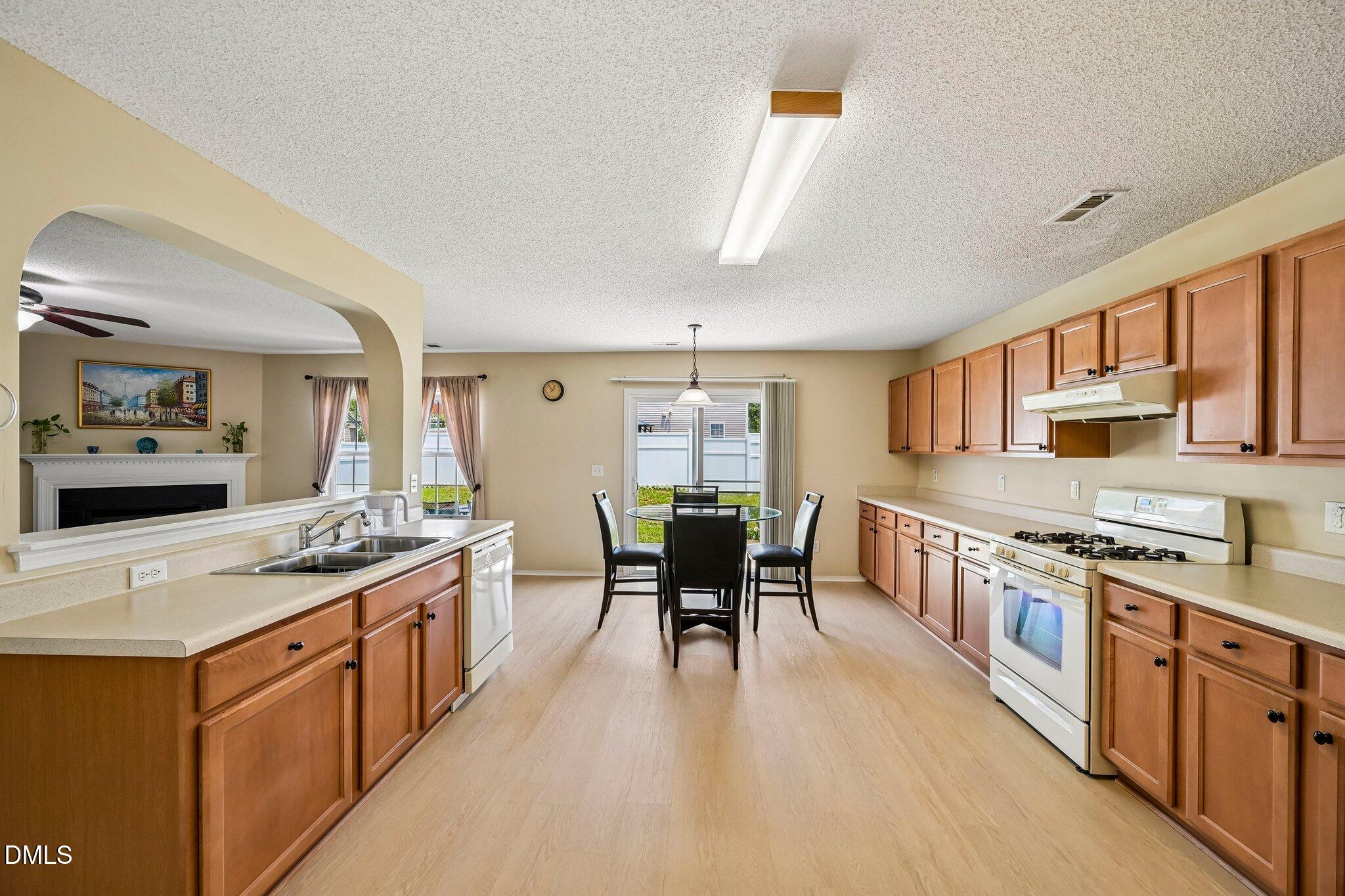 2916 Skybrook Lane Property Photo 13