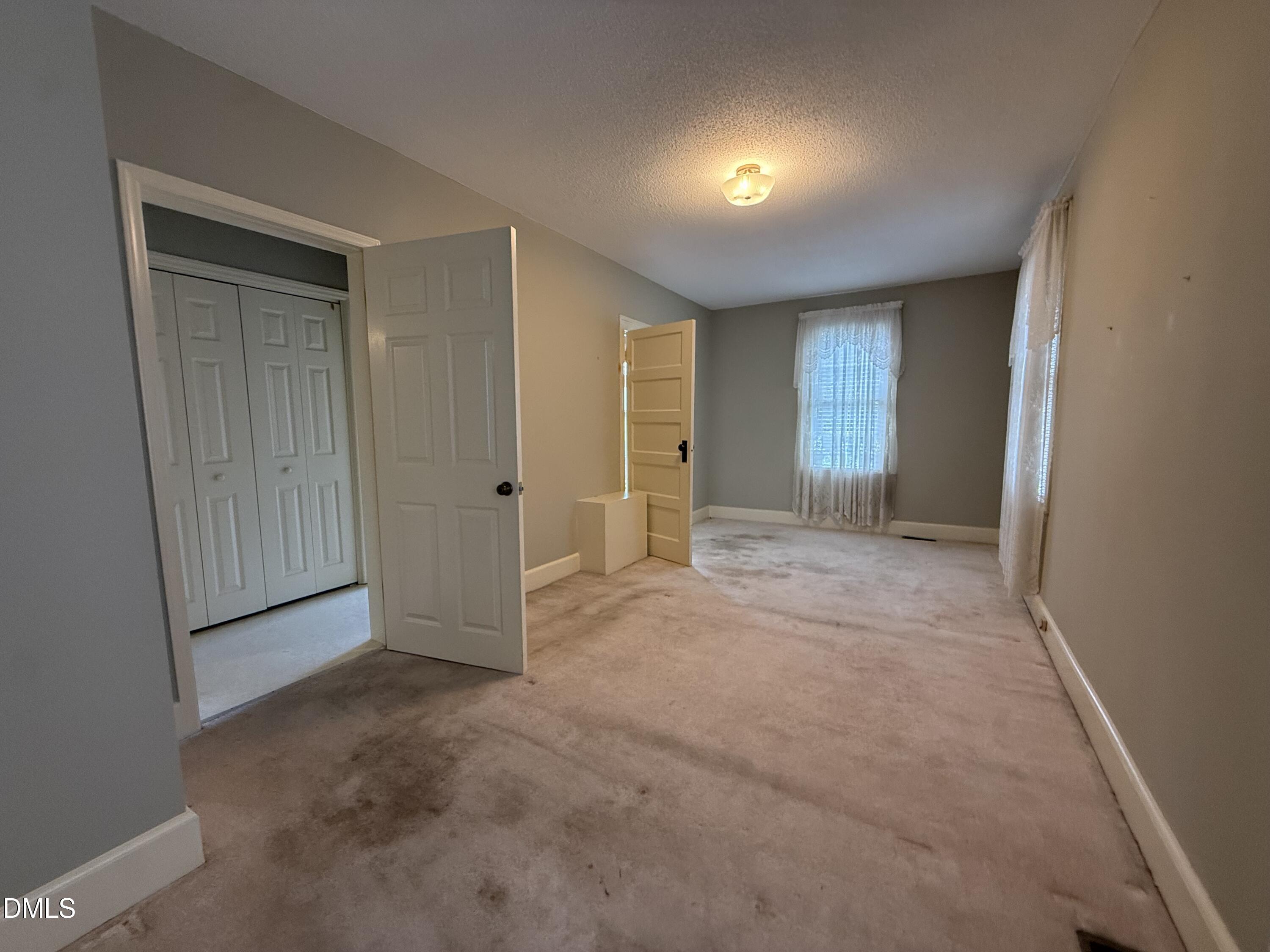 304 E Woodall Street Property Photo 9