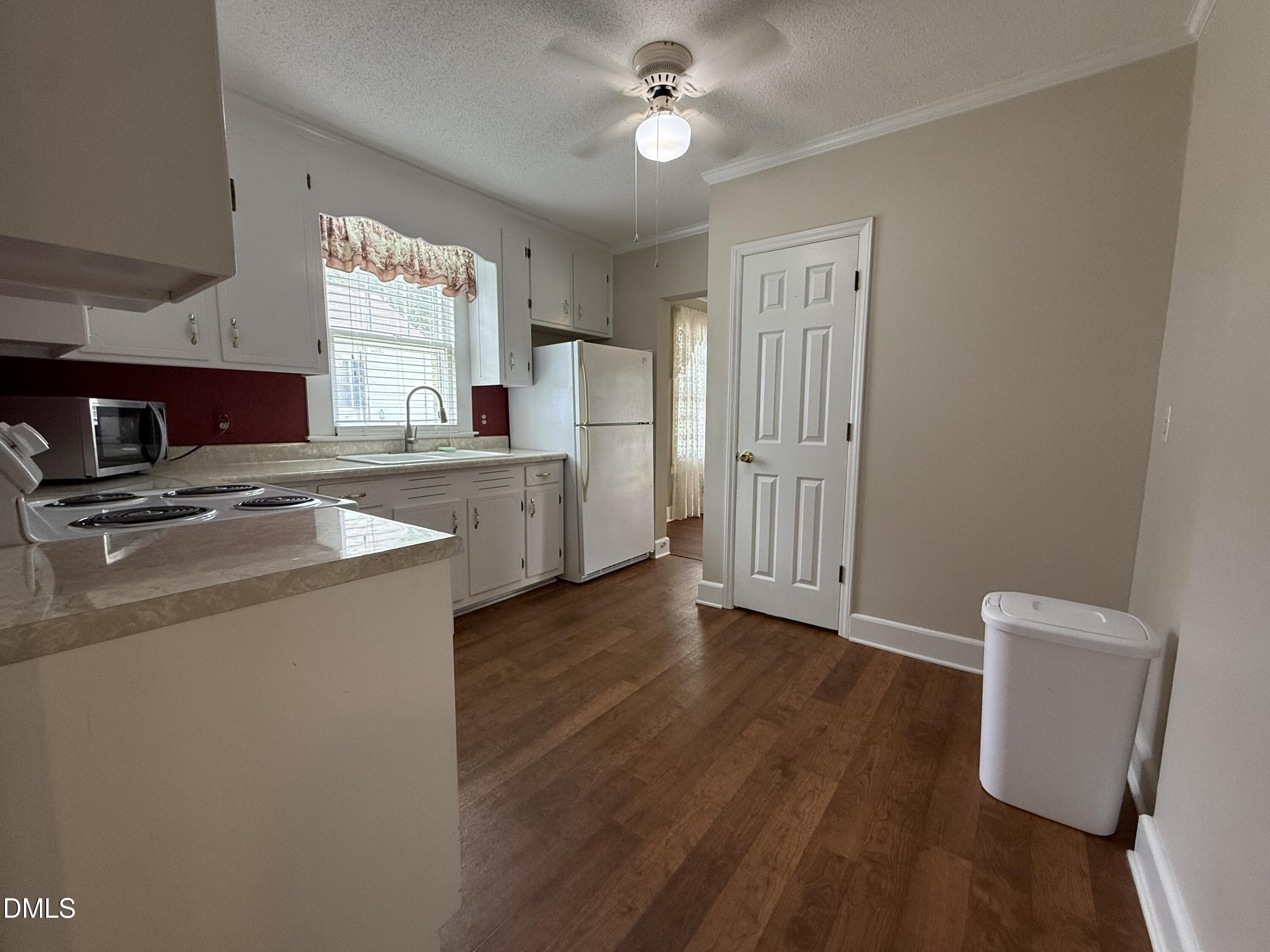 304 E Woodall Street Property Photo 22