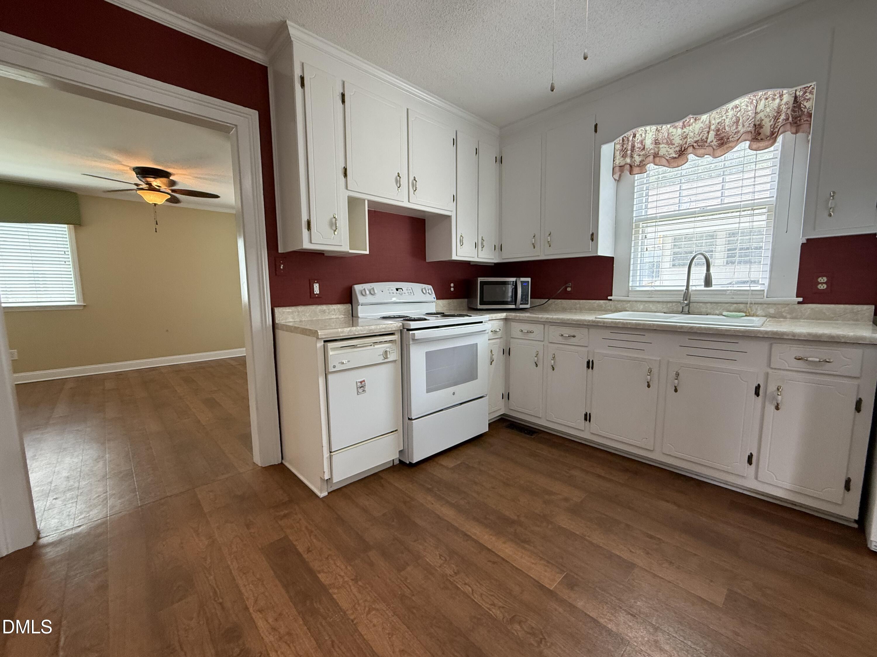 304 E Woodall Street Property Photo 23