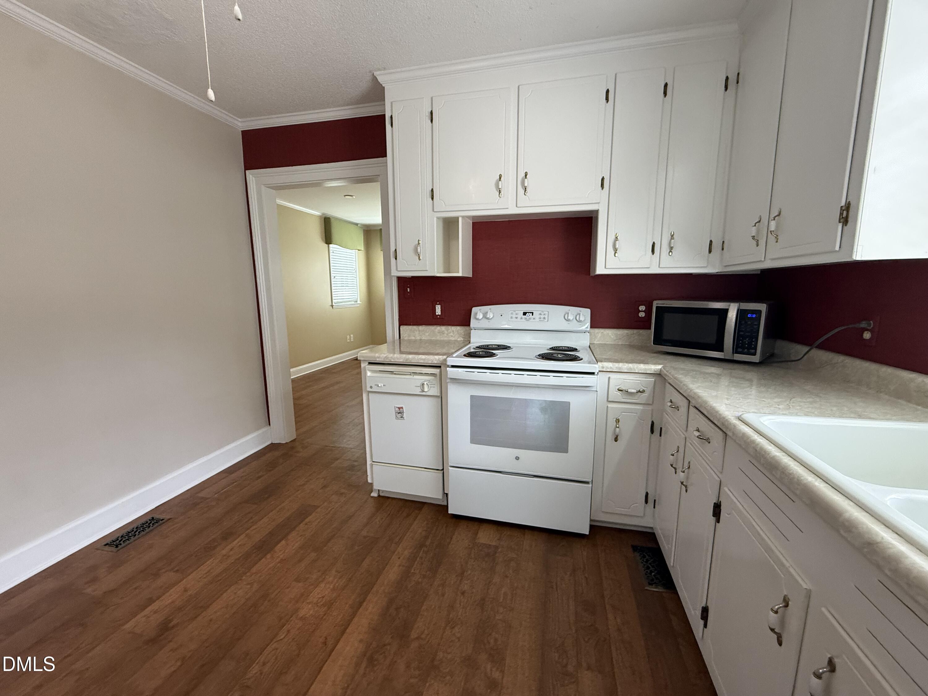 304 E Woodall Street Property Photo 25