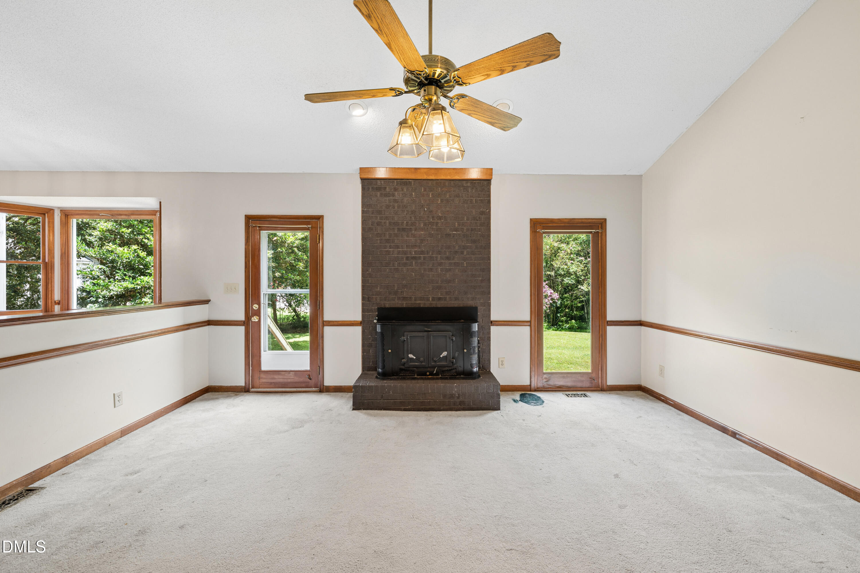 2632 N Shiloh Road Property Photo 9
