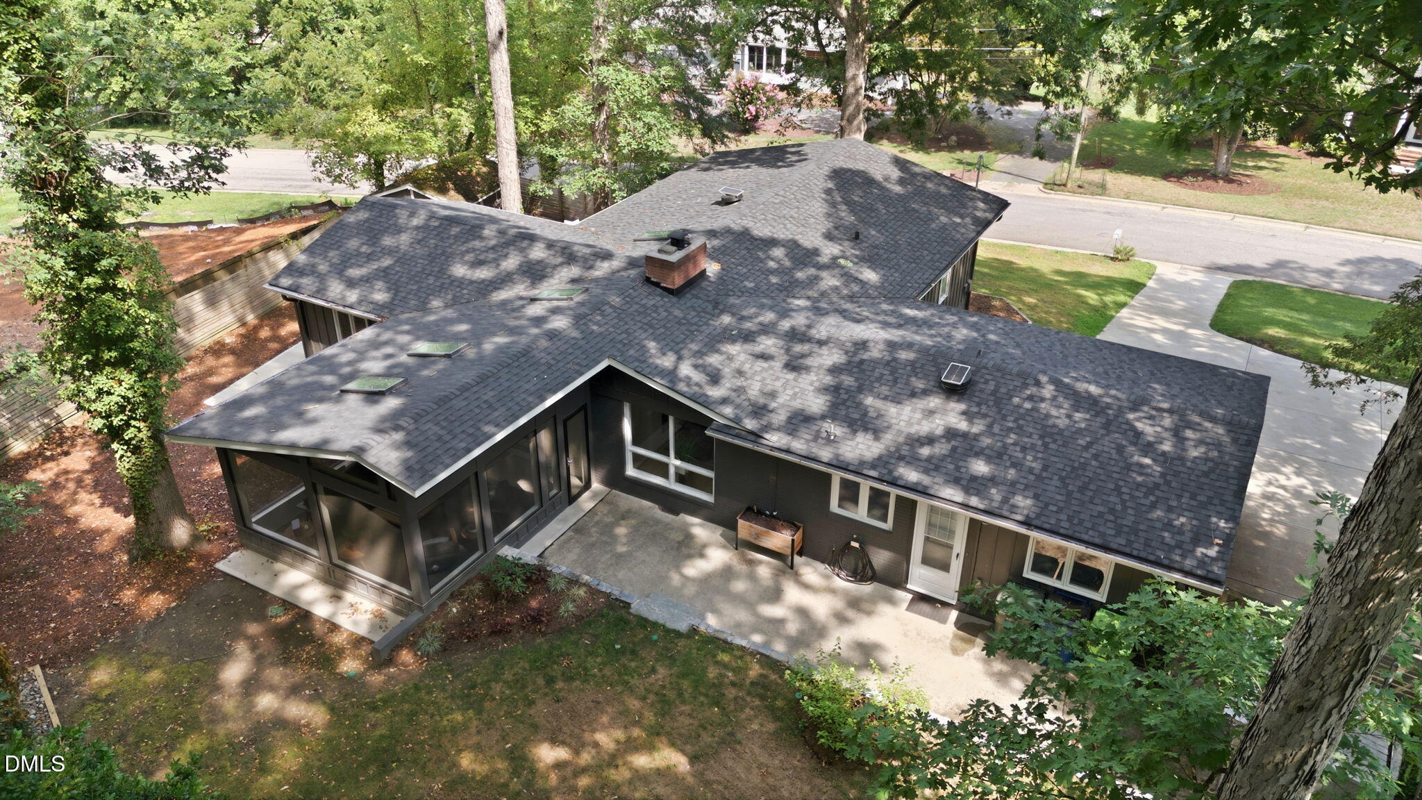 745 Catawba Street Property Photo 7