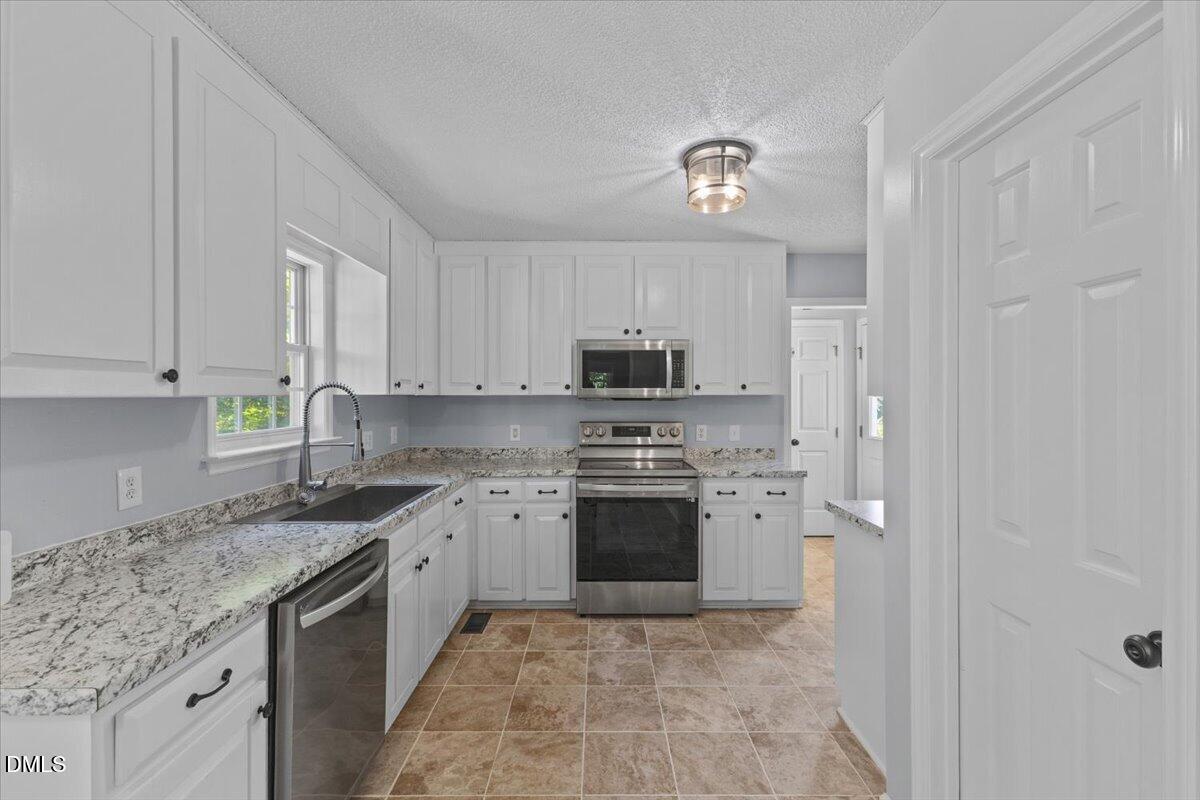 3124 Eric Street Property Photo 11