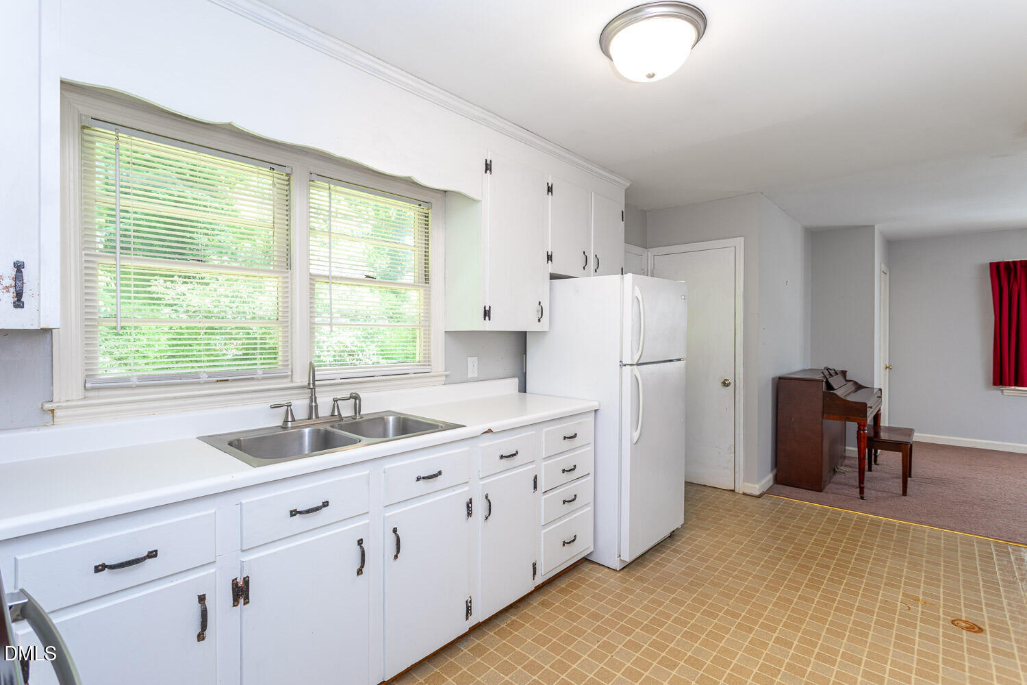2602 Wade Avenue Property Photo 18