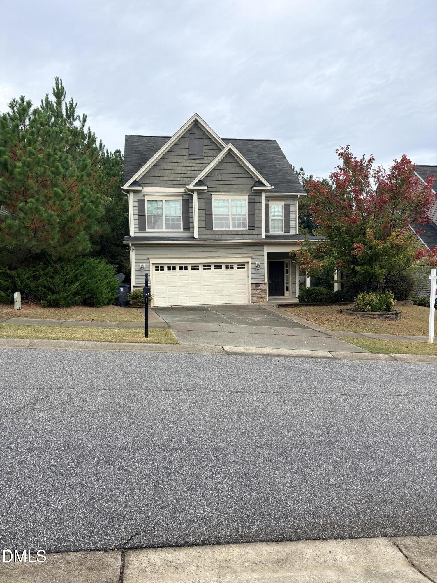 124 Sweet Violet Drive Property Photo 3