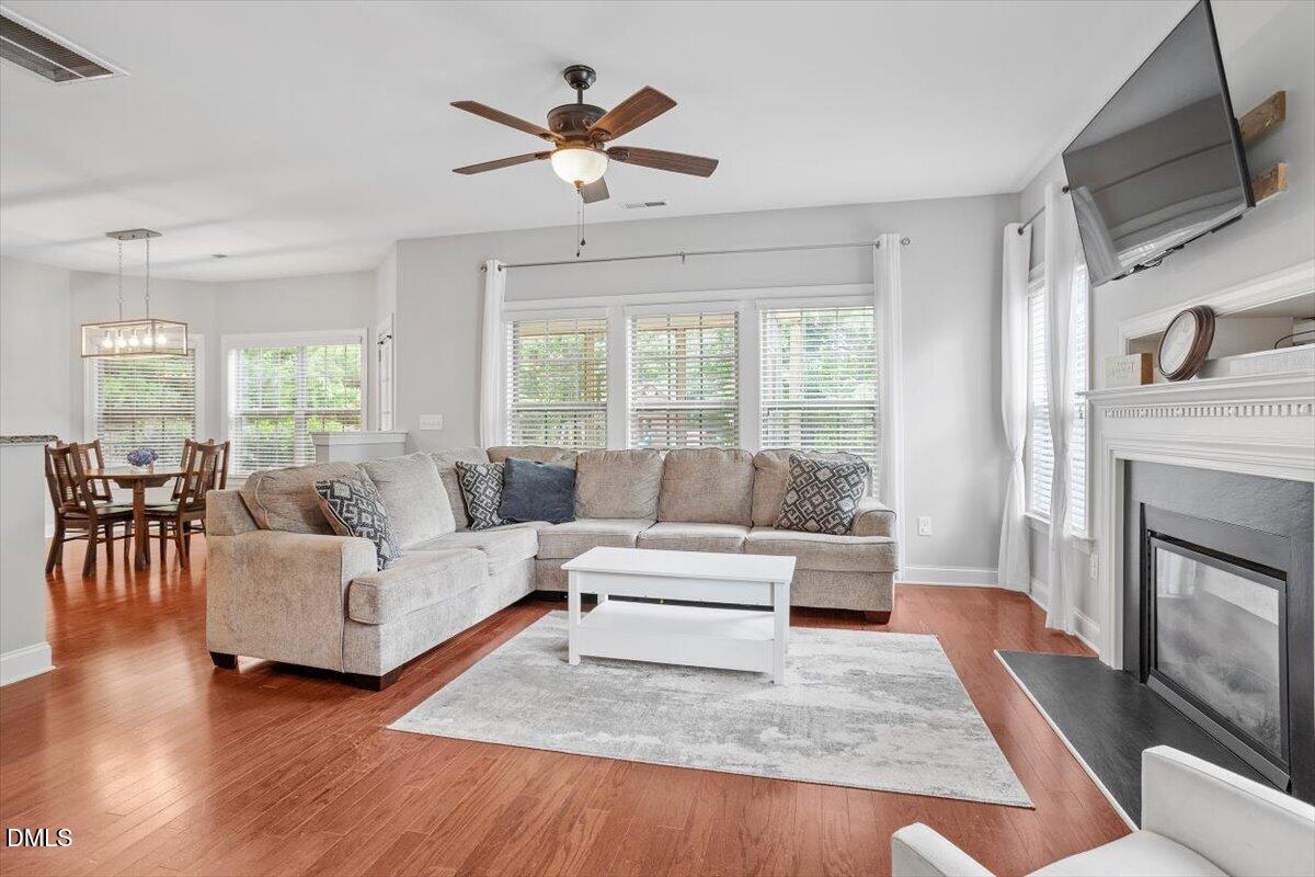 124 Sweet Violet Drive Property Photo 4
