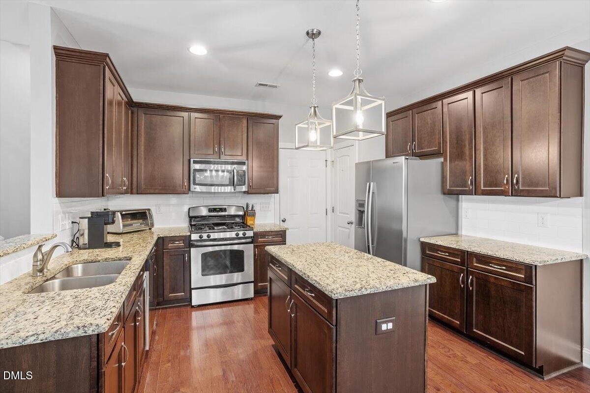 124 Sweet Violet Drive Property Photo 15