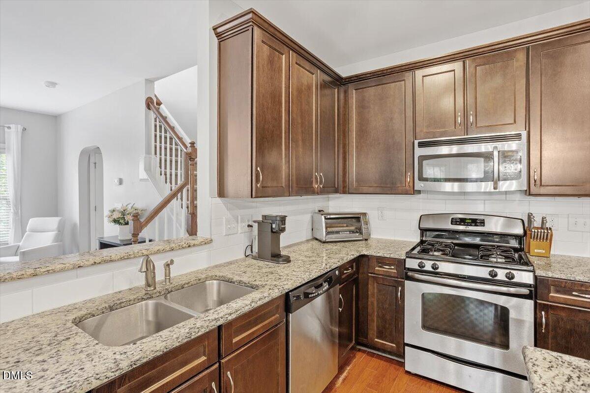 124 Sweet Violet Drive Property Photo 18