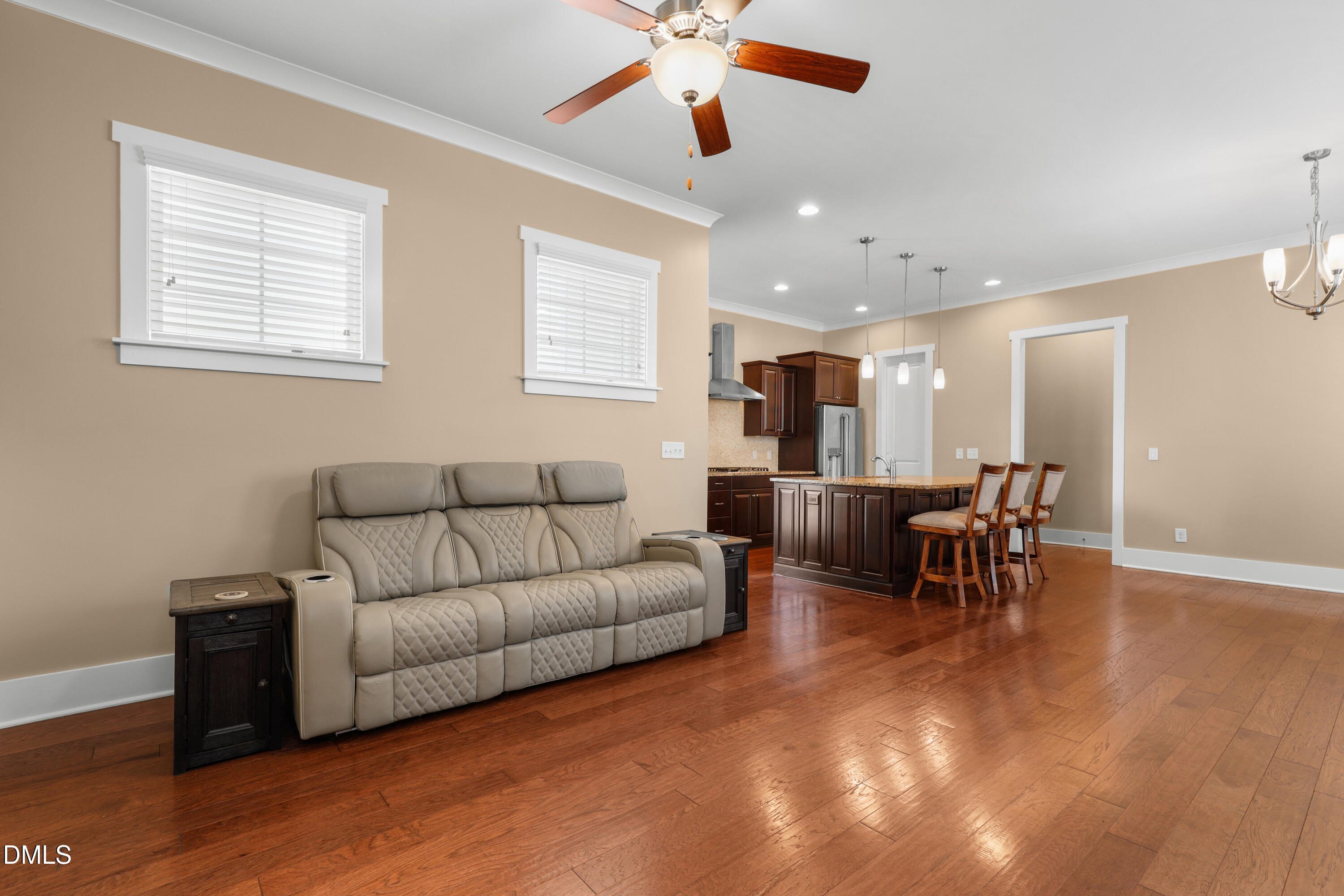 5333 Forsyth Park Street Property Photo 4