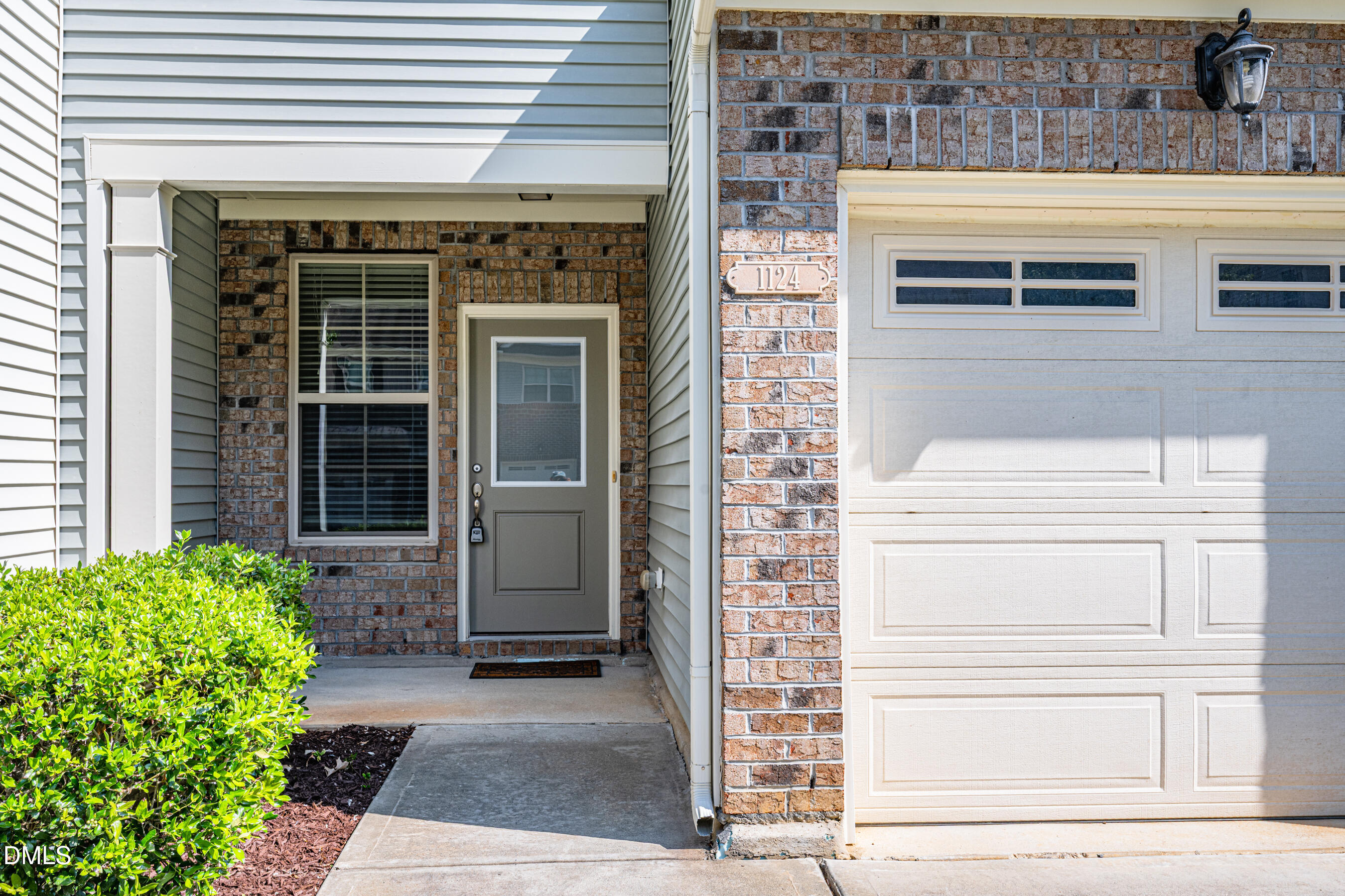 1124 Contessa Drive Property Photo 6