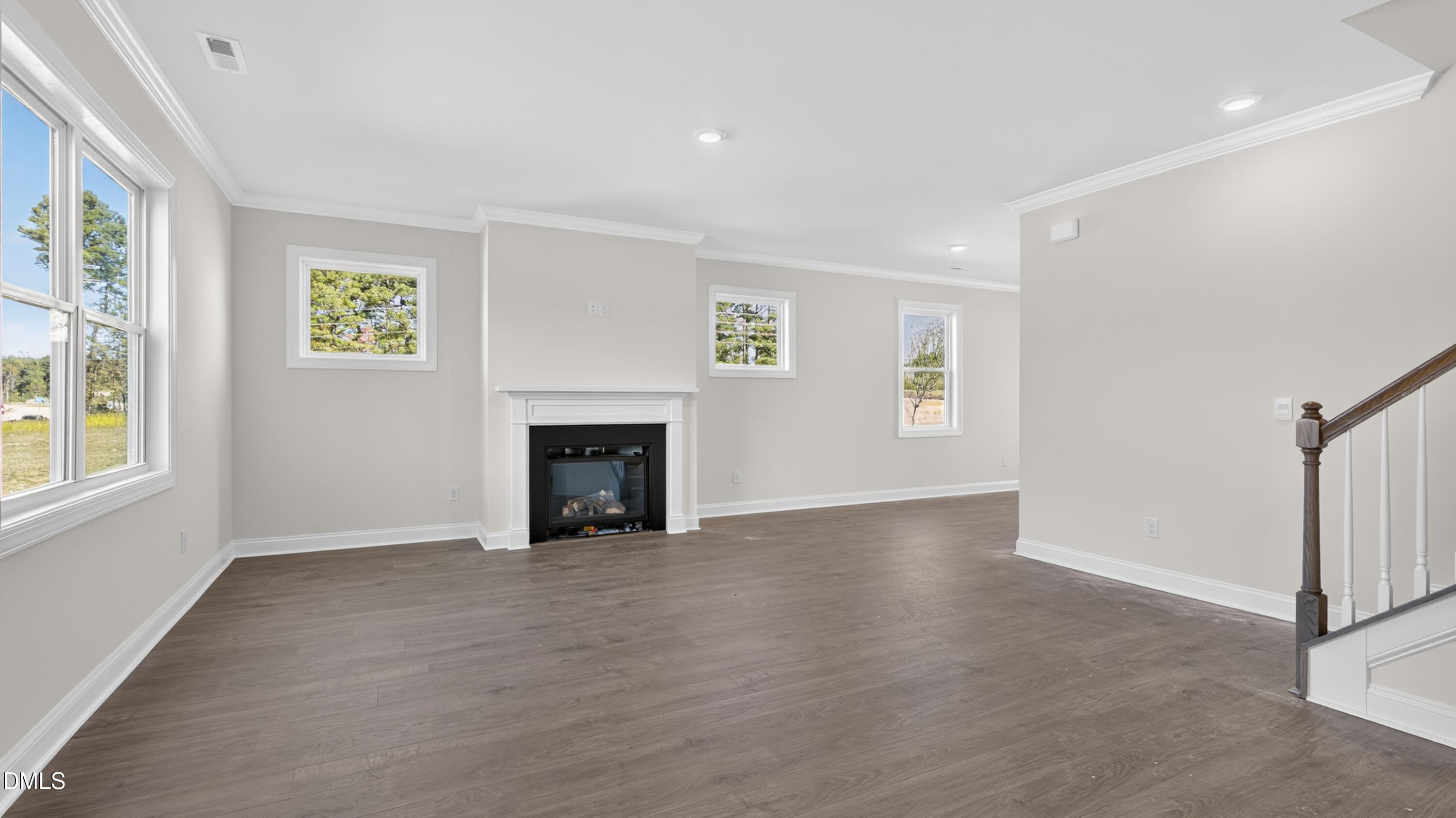 1417 Jasmine View Way Property Photo 6