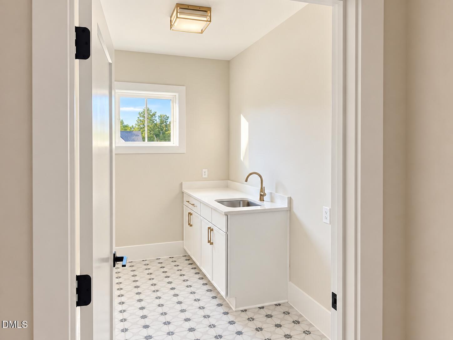 113 Black Bear Court Property Photo 7