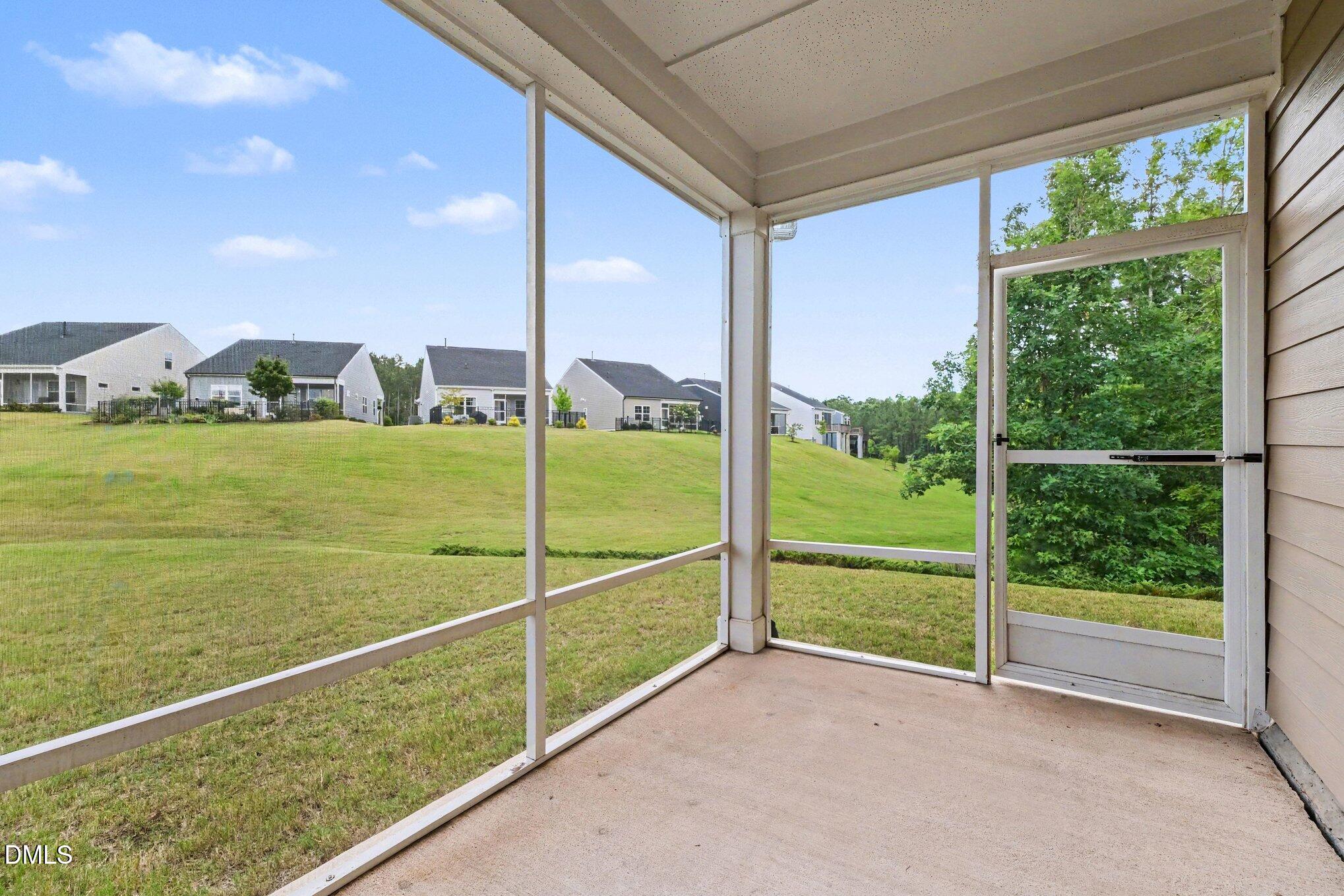 1103 Surveyor Drive Property Photo 12