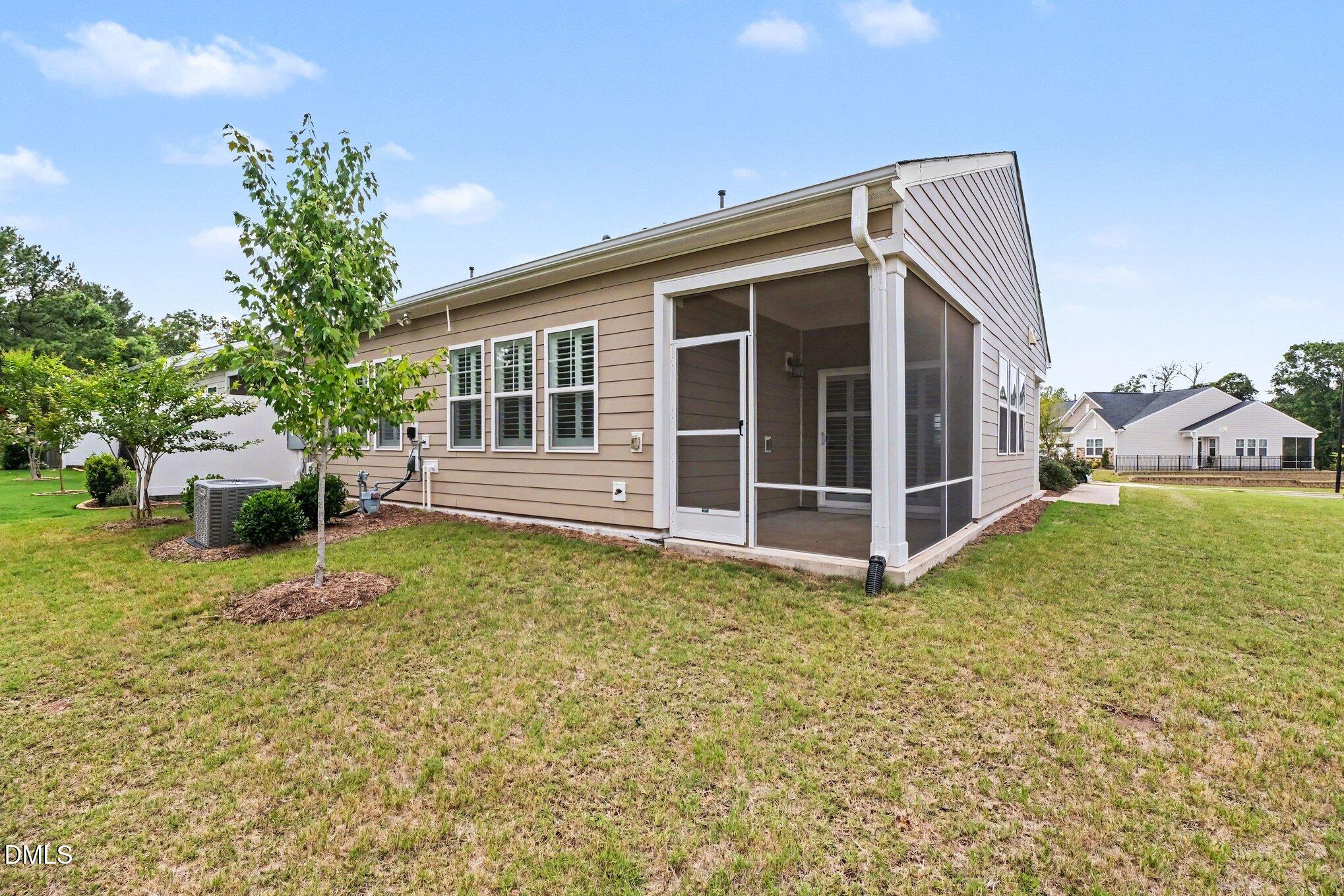 1103 Surveyor Drive Property Photo 13
