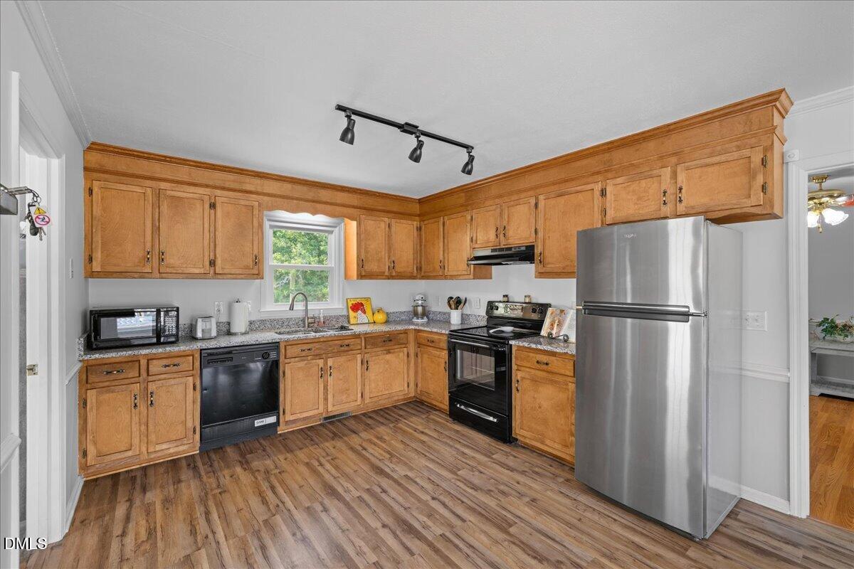 413 Bayles Road Property Photo 11