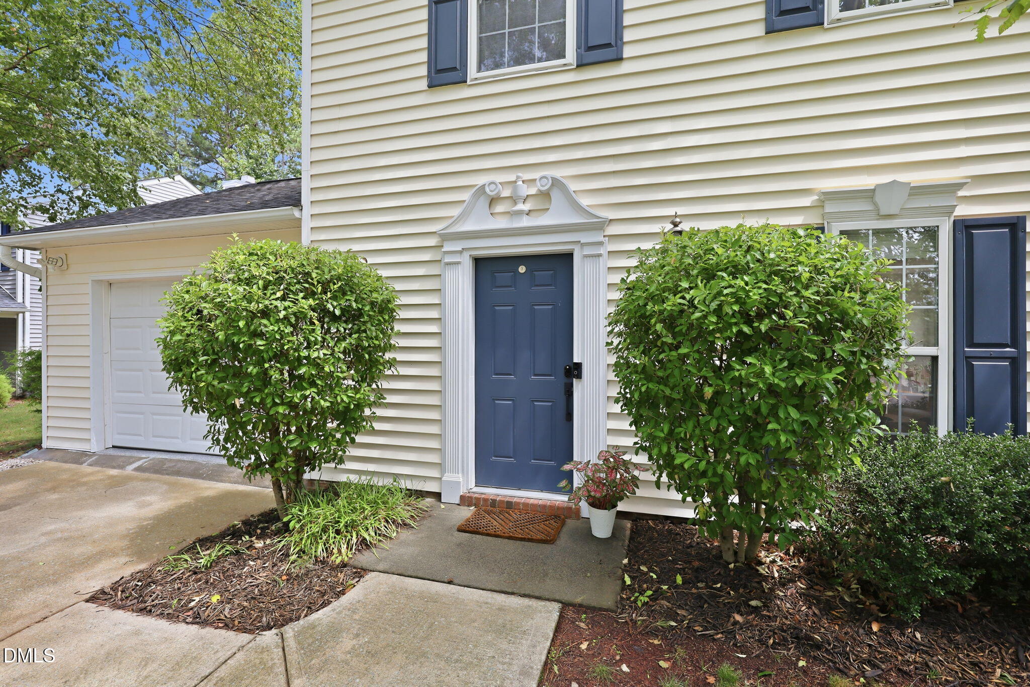 1603 Oak Grove Parkway Property Photo 2
