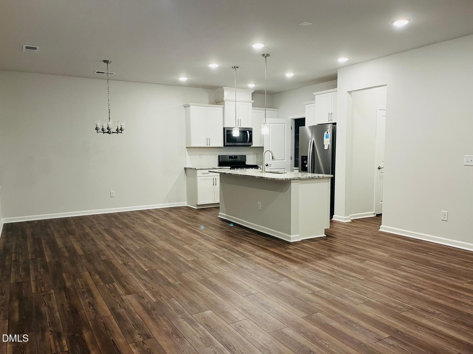 547 Glen Clova Drive Property Photo 8