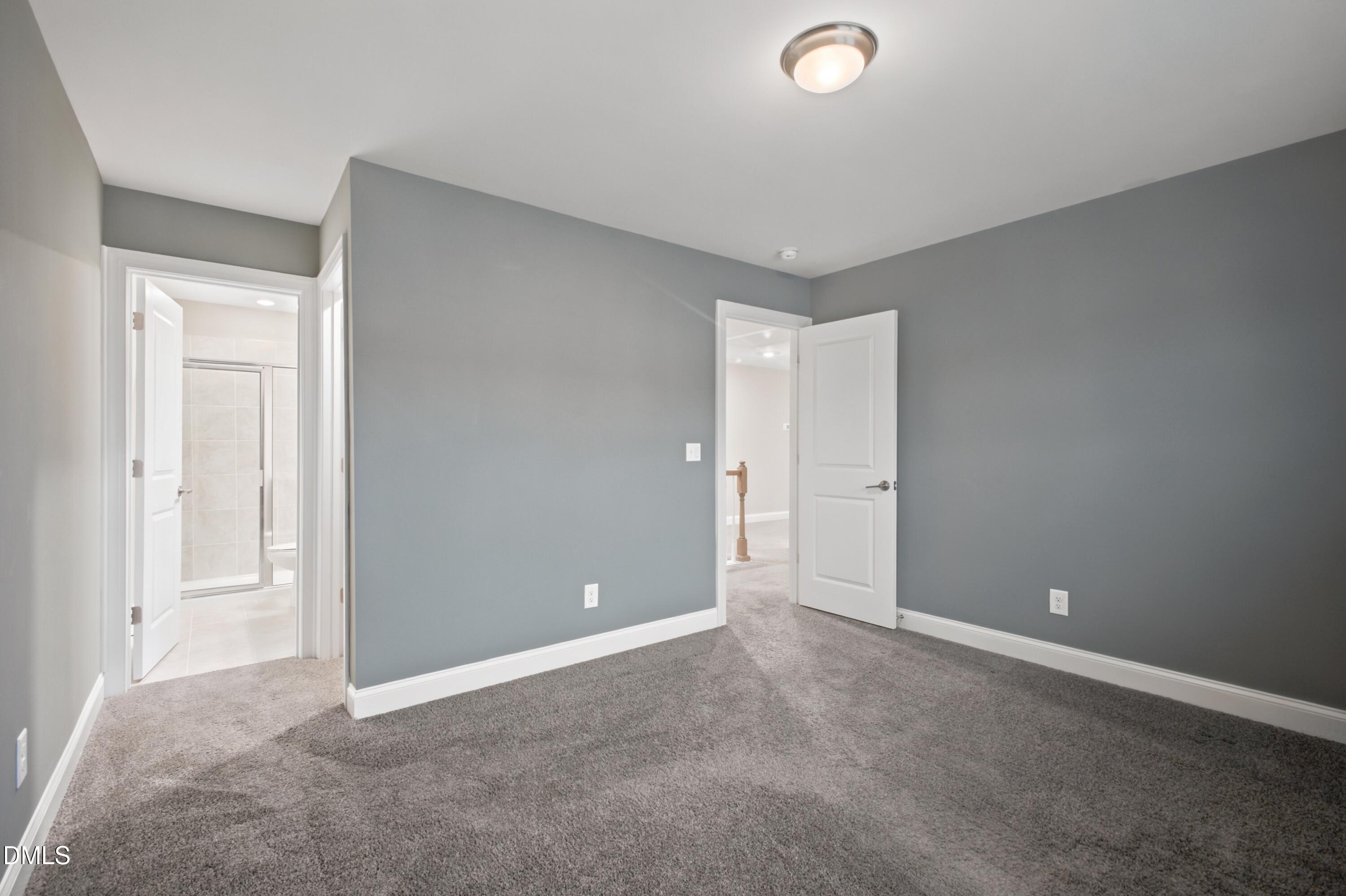 601 Morning Glade Street Property Photo 29