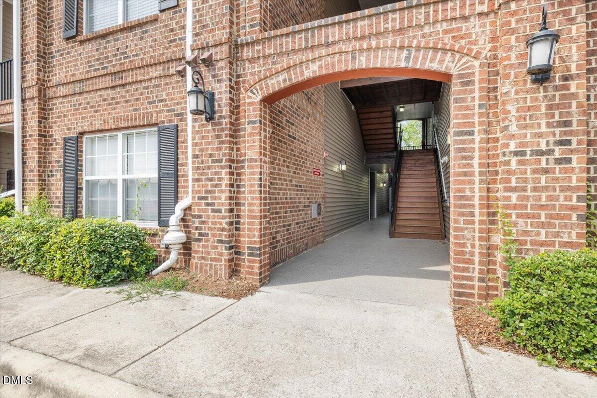 2610 Oldgate Drive 304 Property Photo 2