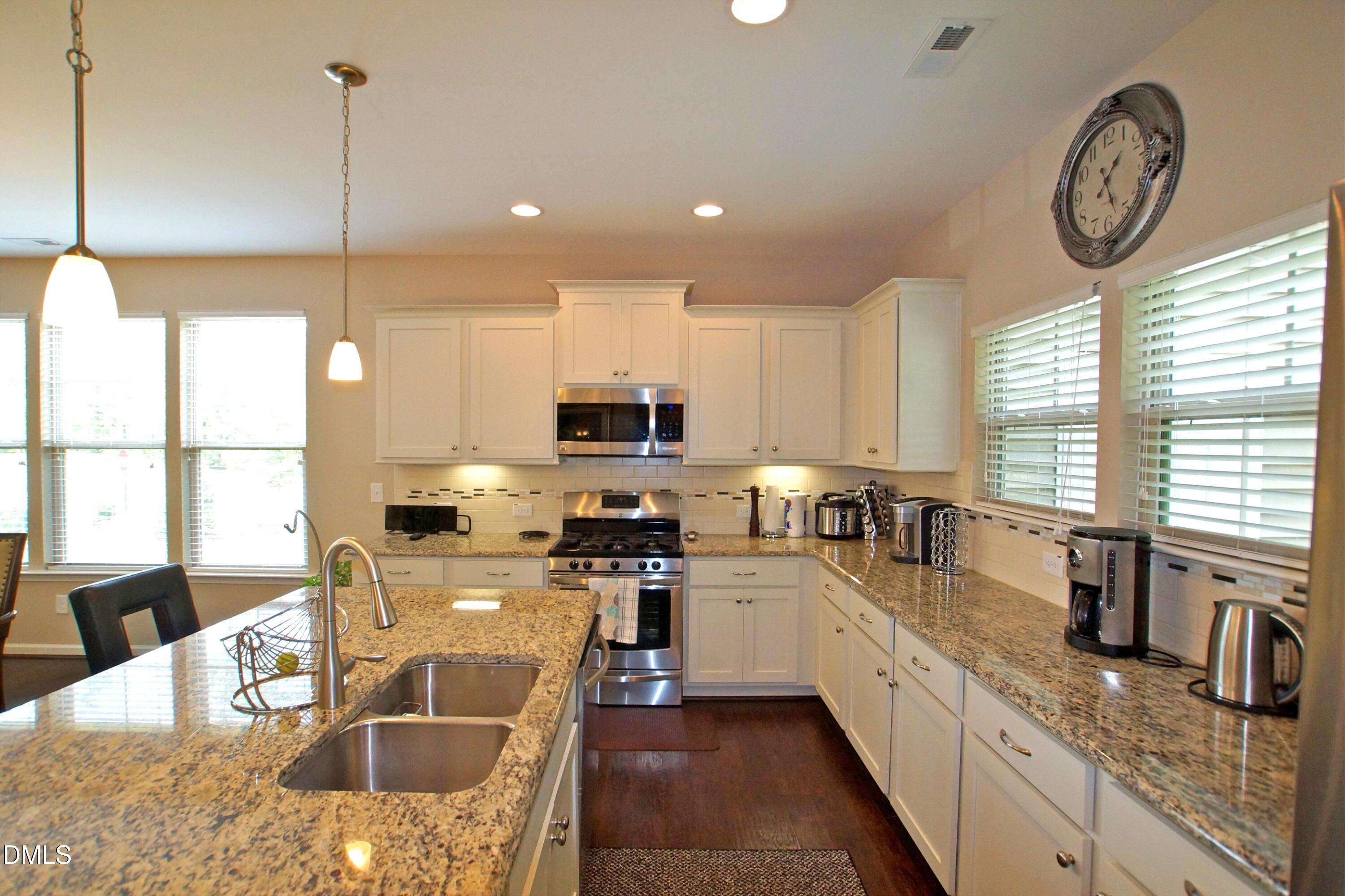 1007 Midtowne Way Property Photo 17