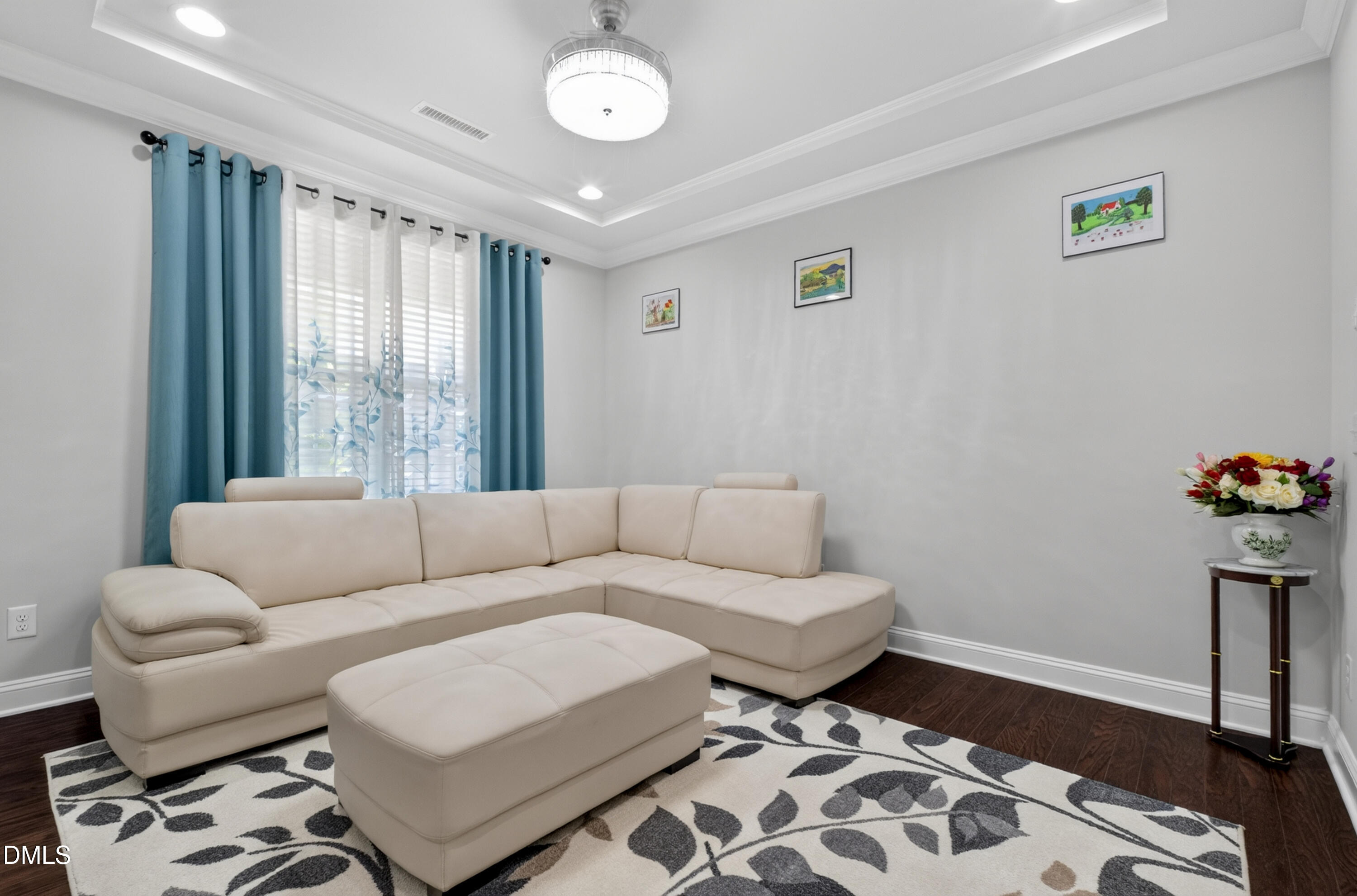 334 Stonehouse Drive Property Photo 4
