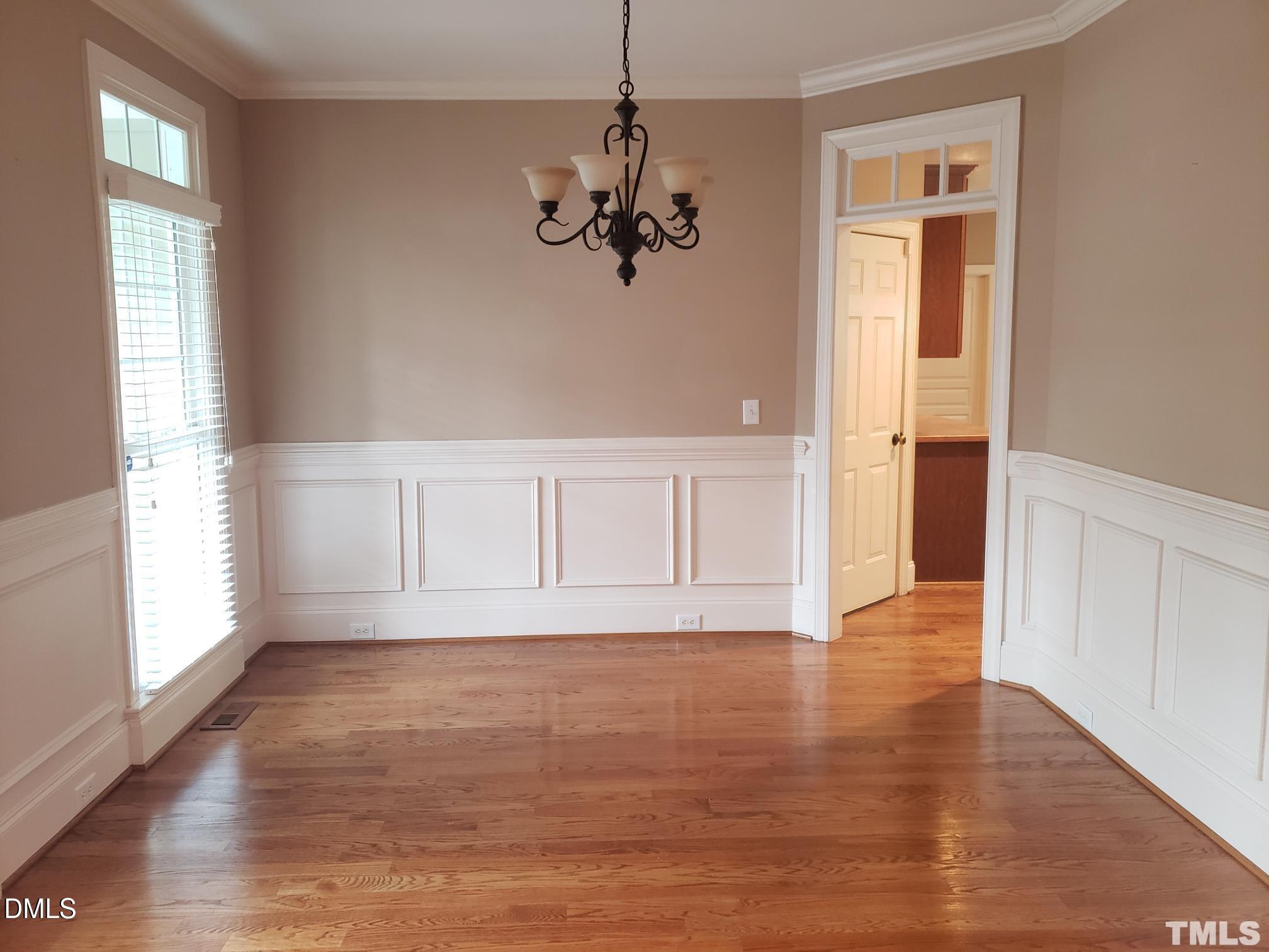 381 Carolina Oaks Avenue Property Photo 3
