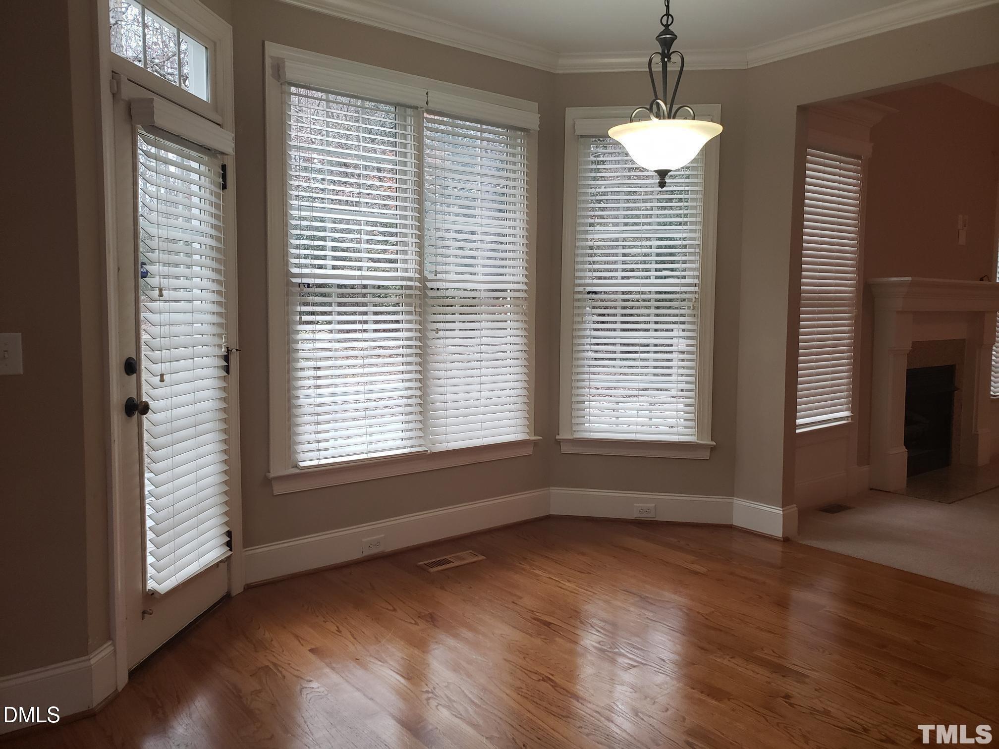 381 Carolina Oaks Avenue Property Photo 5