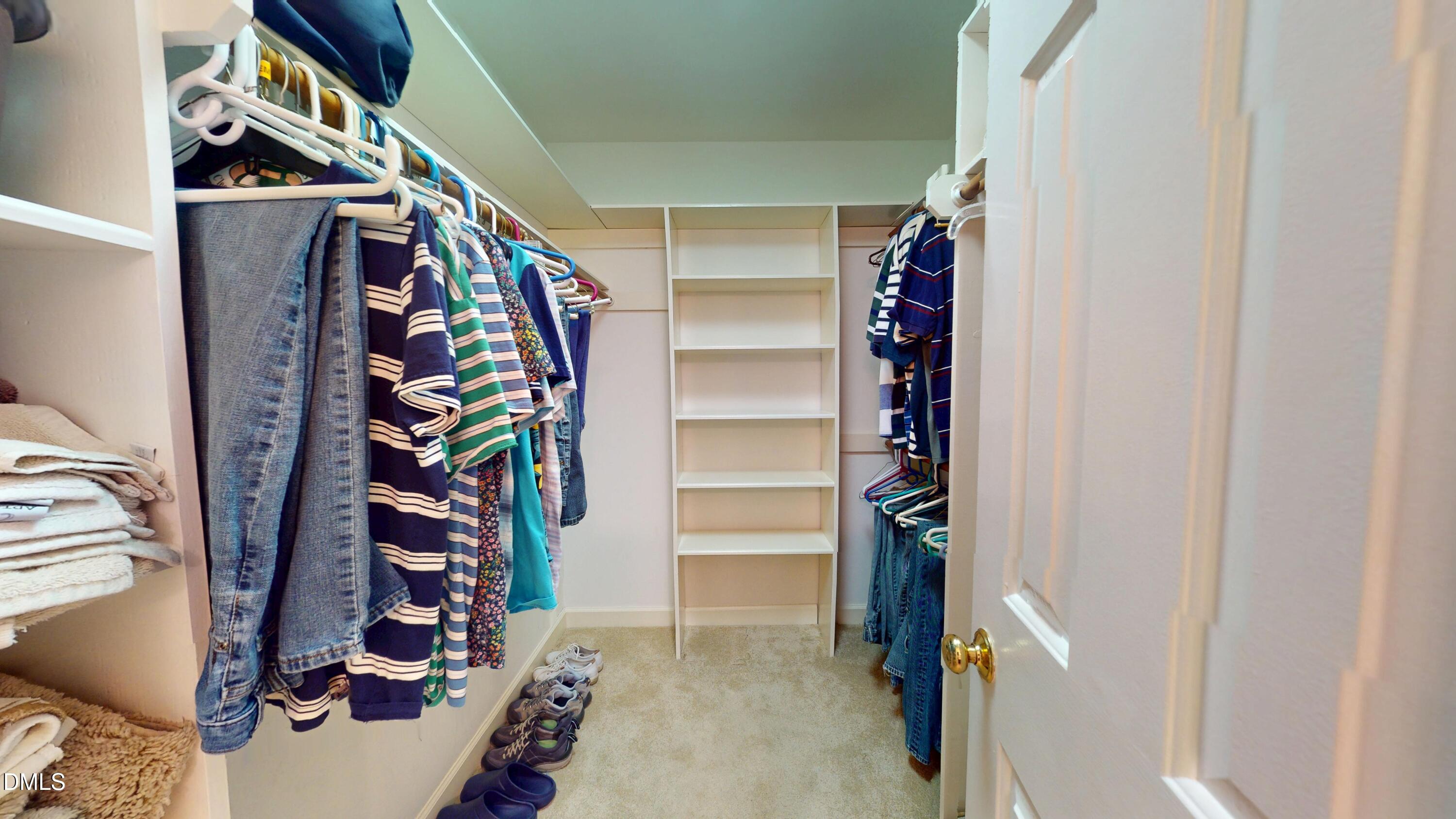 5005 Fielding Drive Property Photo 15