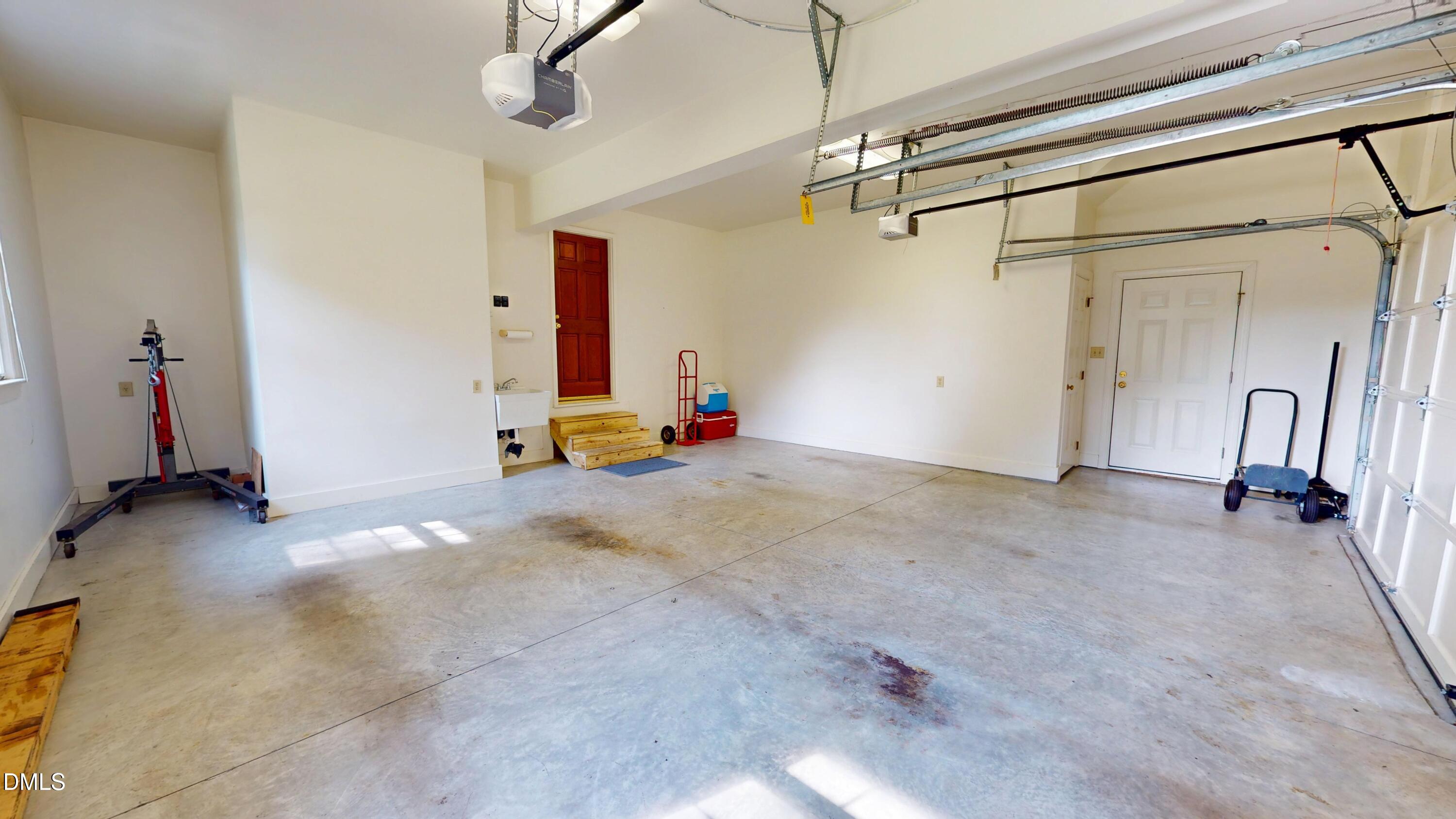 5005 Fielding Drive Property Photo 24