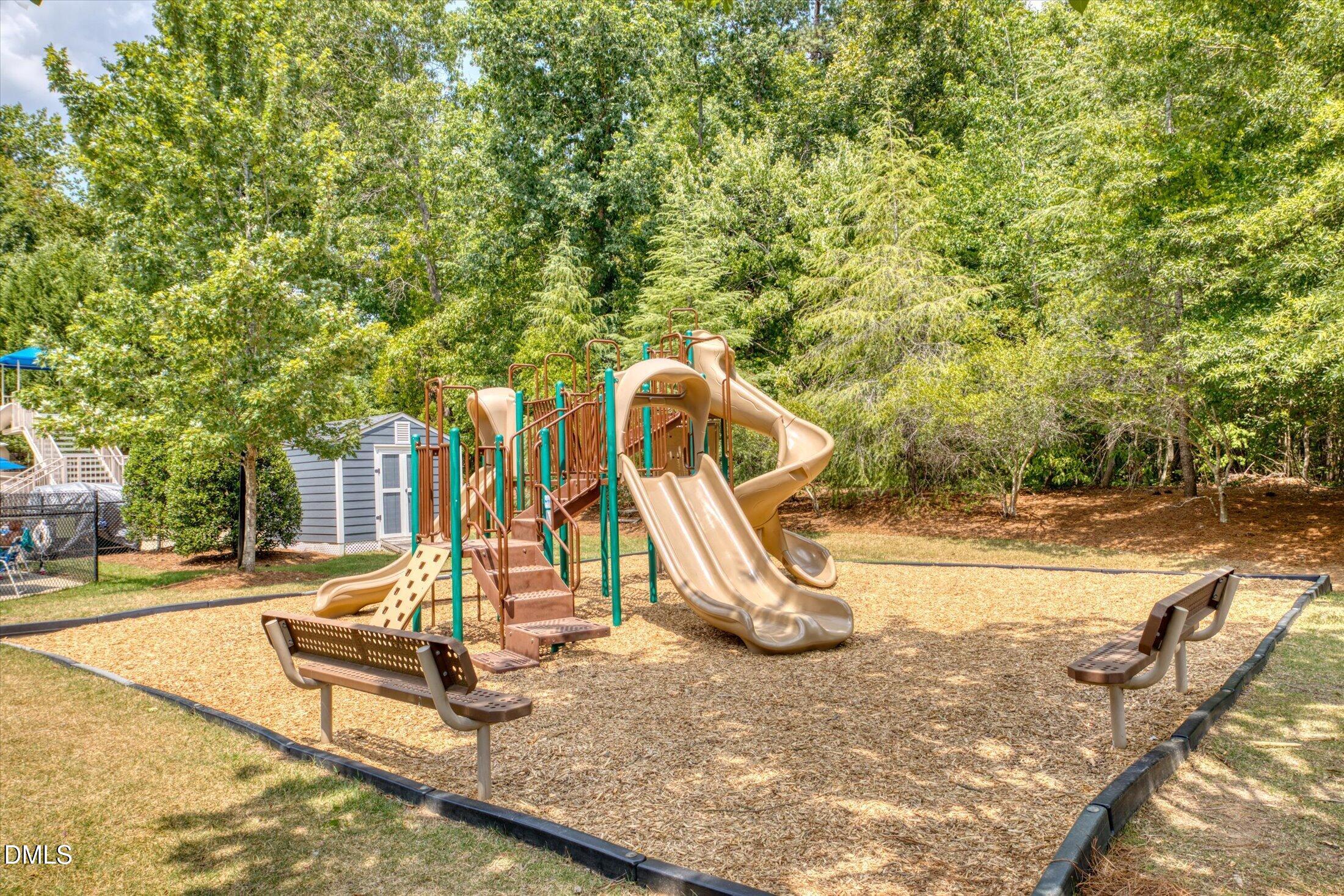 2409 Thurrock Drive Property Photo 41